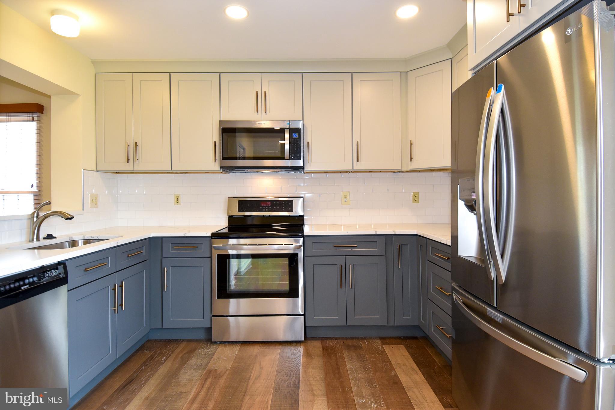 ROBIN MEADOWS - Residential Lease