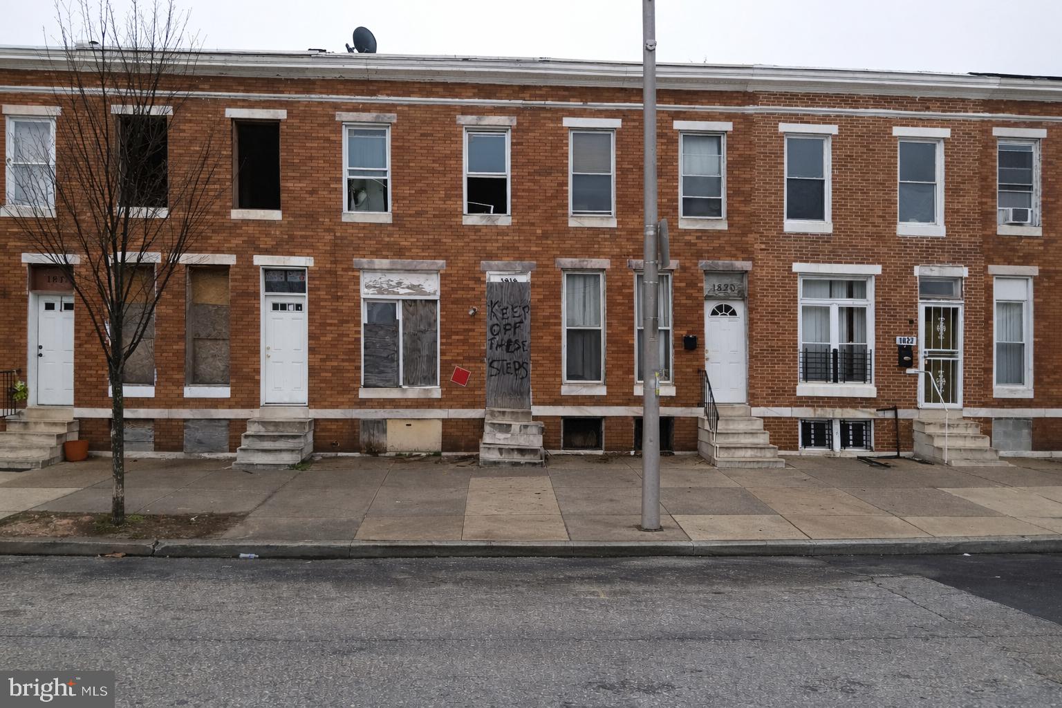 BROADWAY EAST - Residential