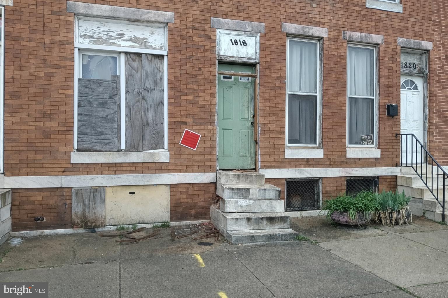 BROADWAY EAST - Residential