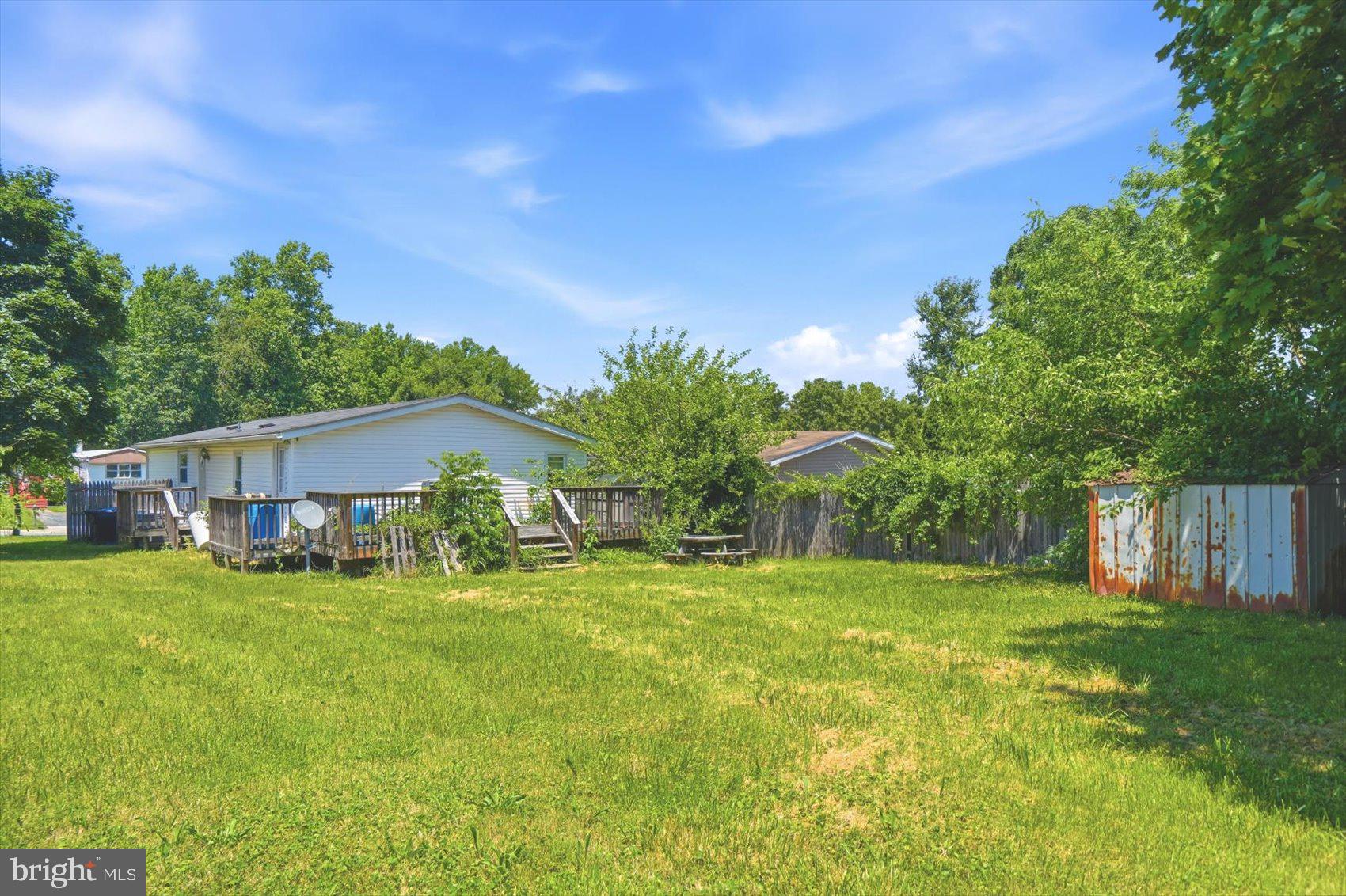 MOUNTAIN BUSH ESTATES - Residential