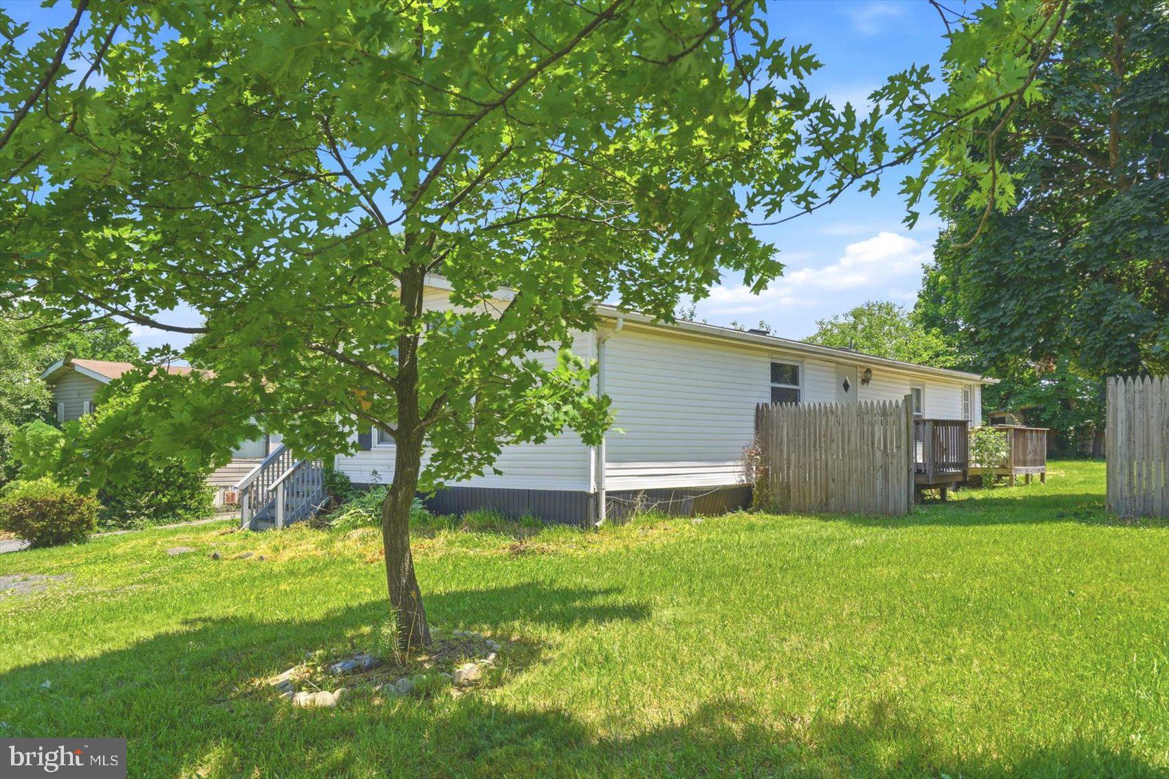MOUNTAIN BUSH ESTATES - Residential