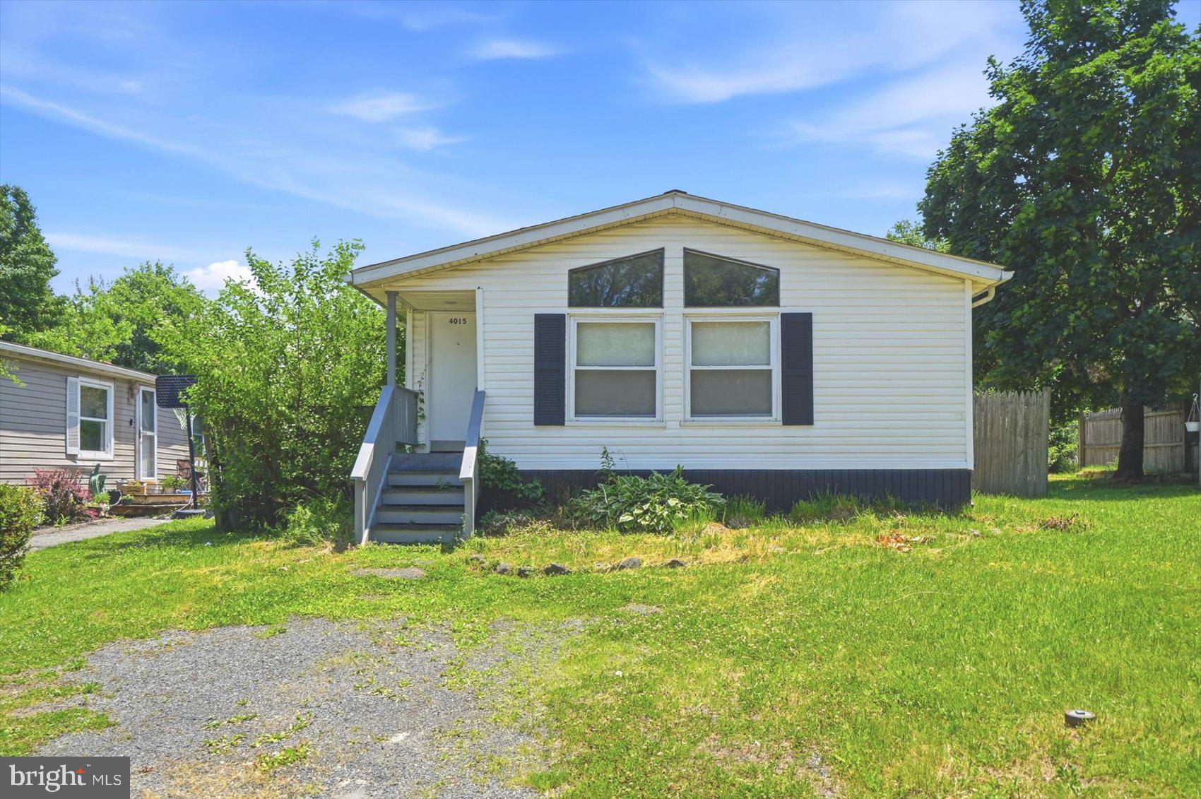 MOUNTAIN BUSH ESTATES - Residential