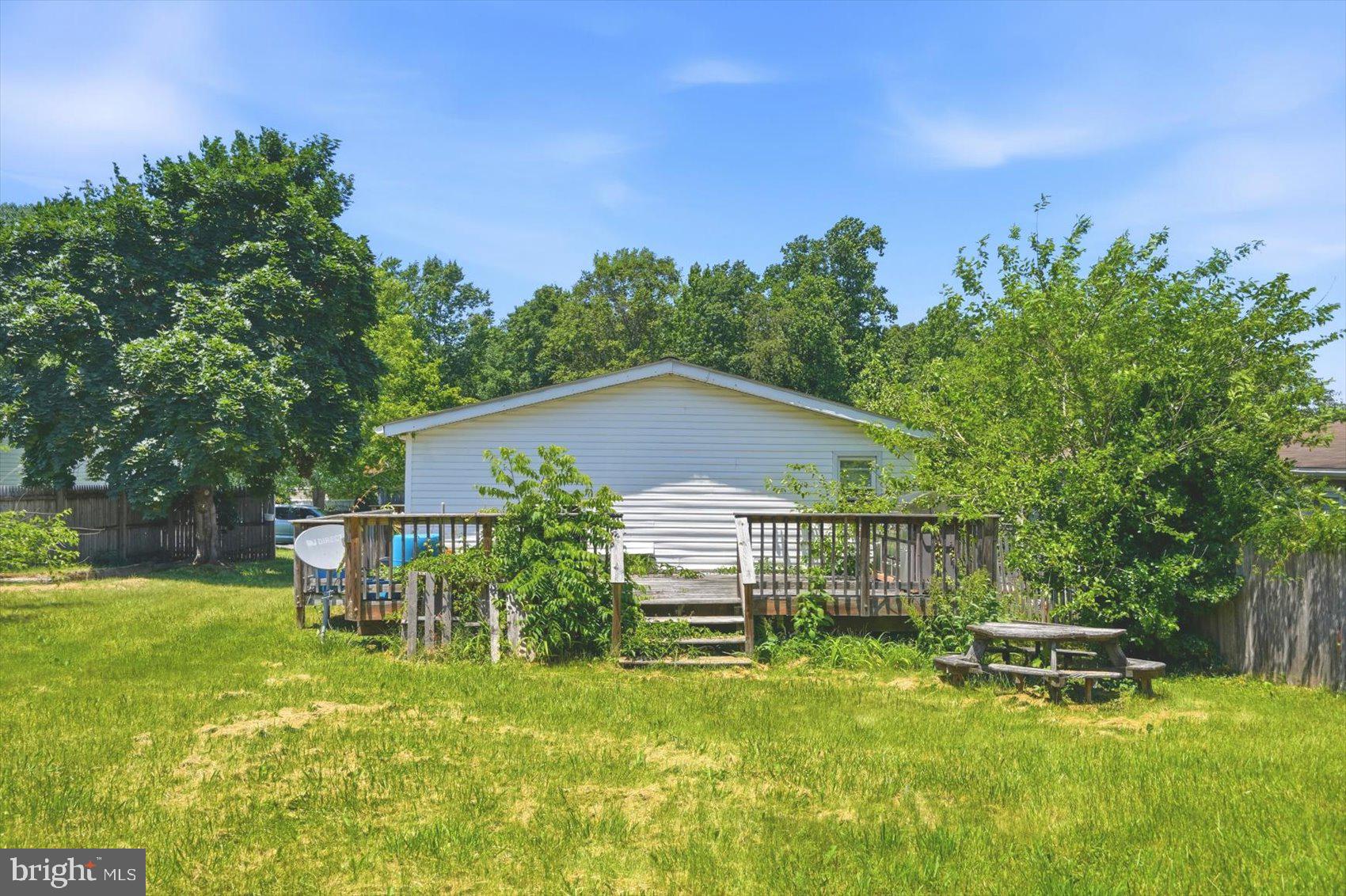 MOUNTAIN BUSH ESTATES - Residential