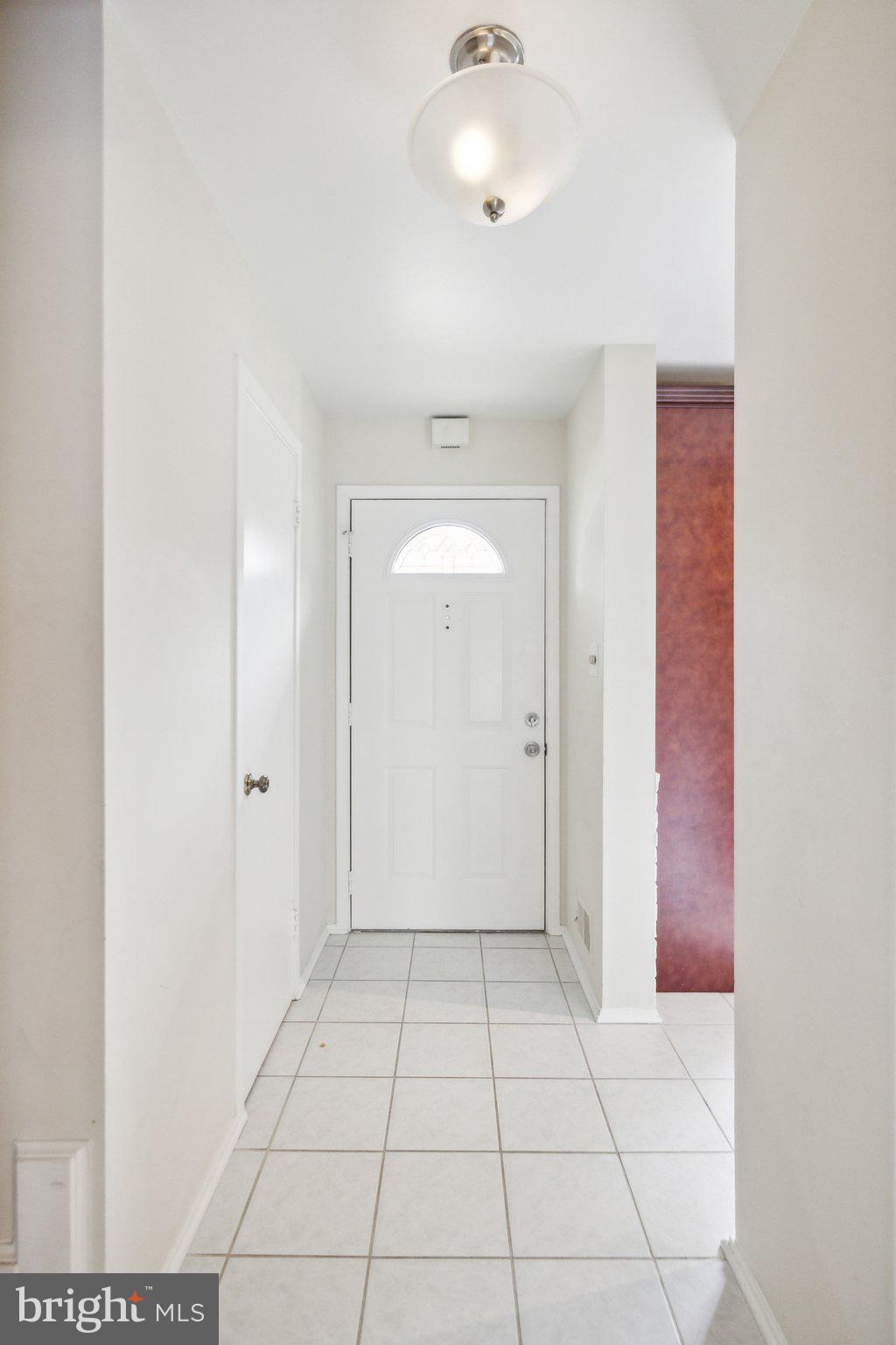 TREEBROOKE CONDOMINIUM - Residential Lease