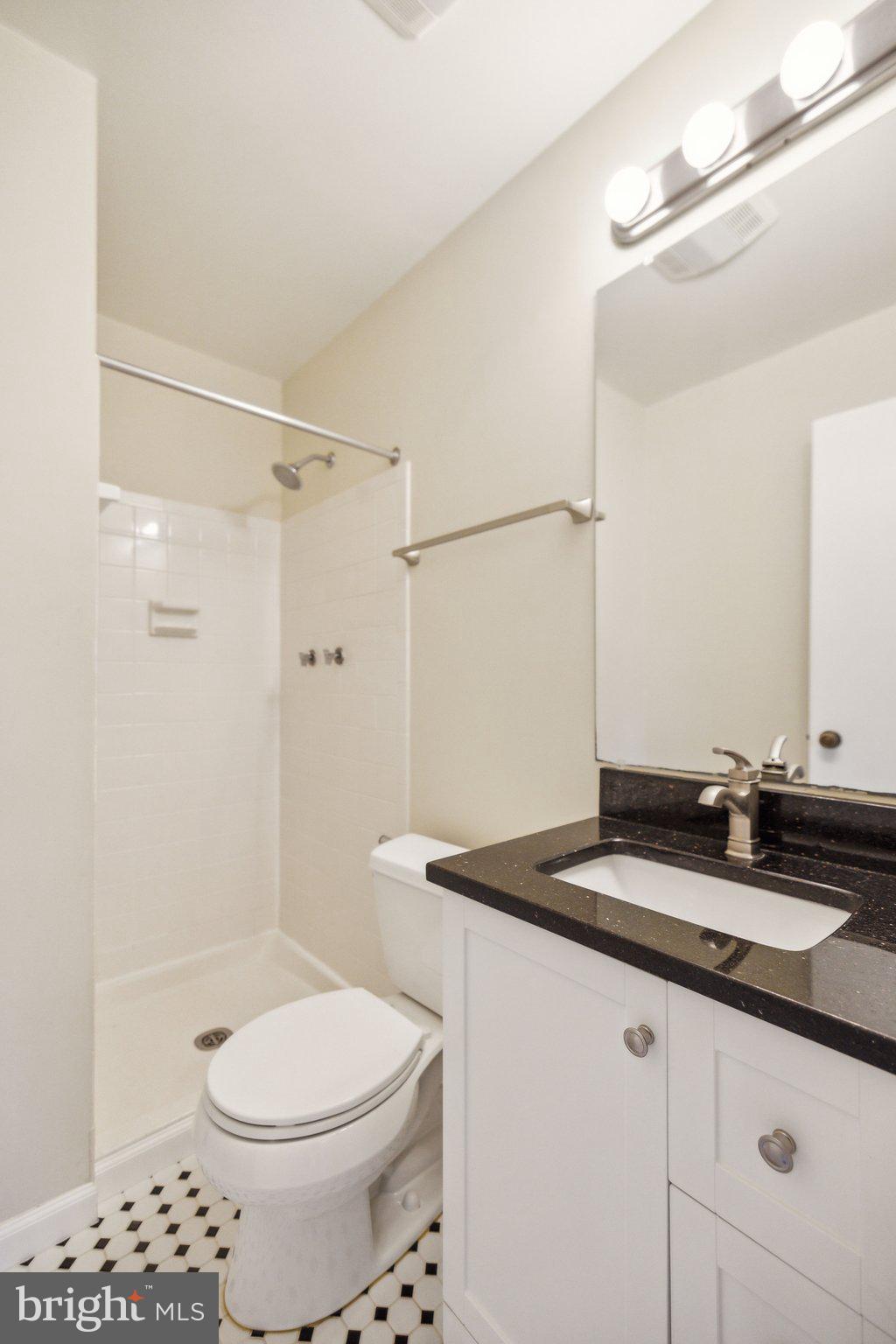 TREEBROOKE CONDOMINIUM - Residential Lease