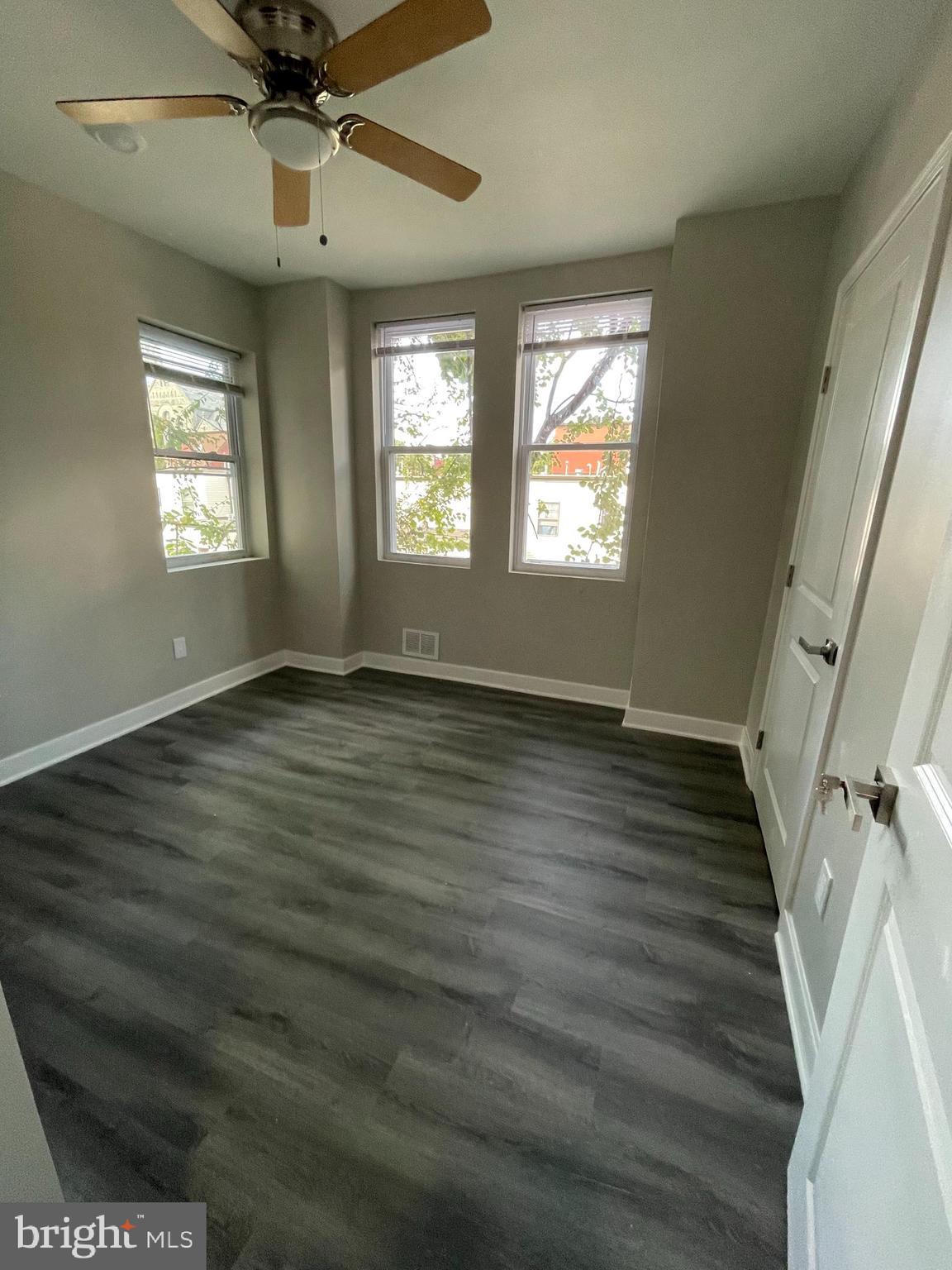 STRAWBERRY MANSION - Residential