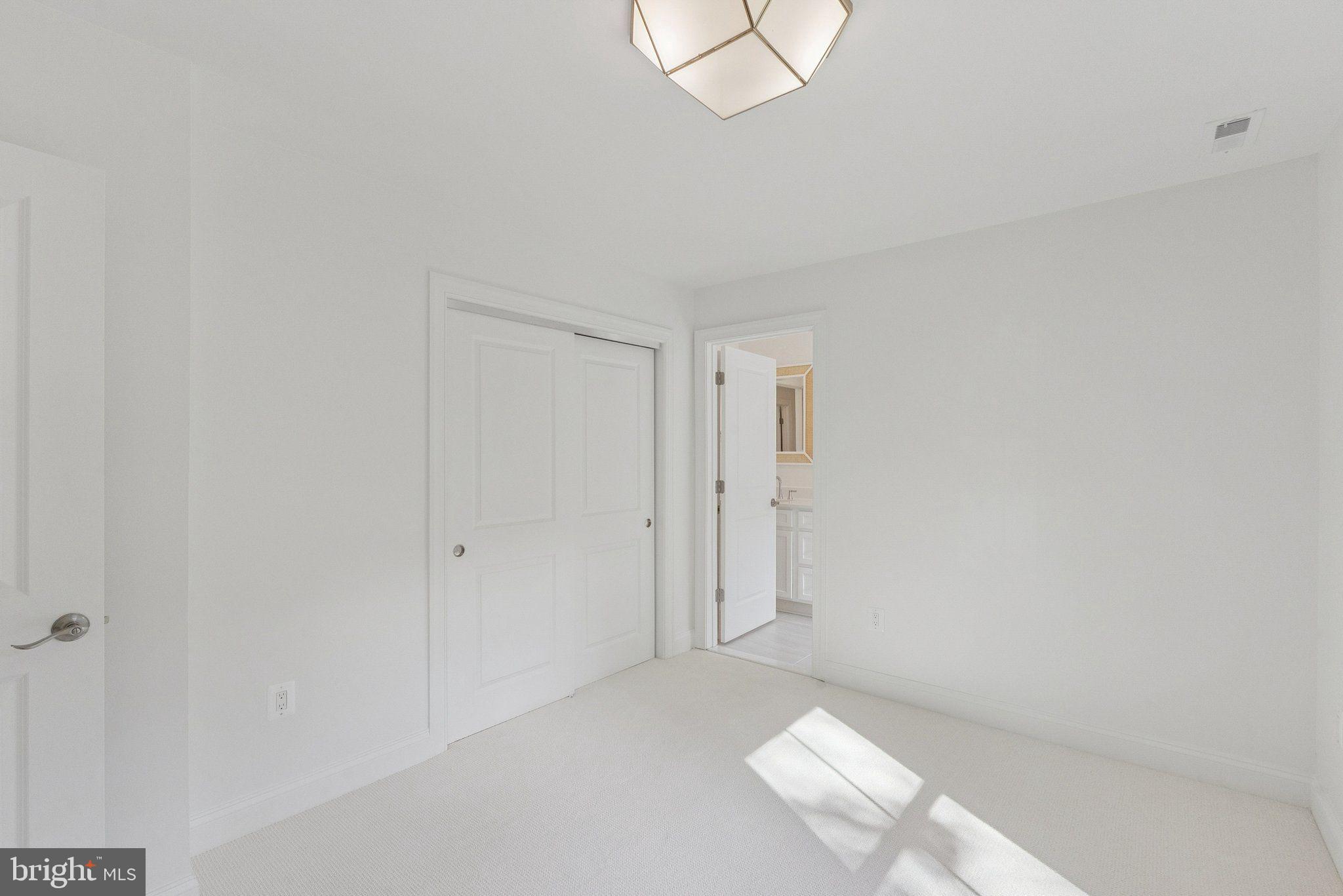 WEYANOKE - Residential