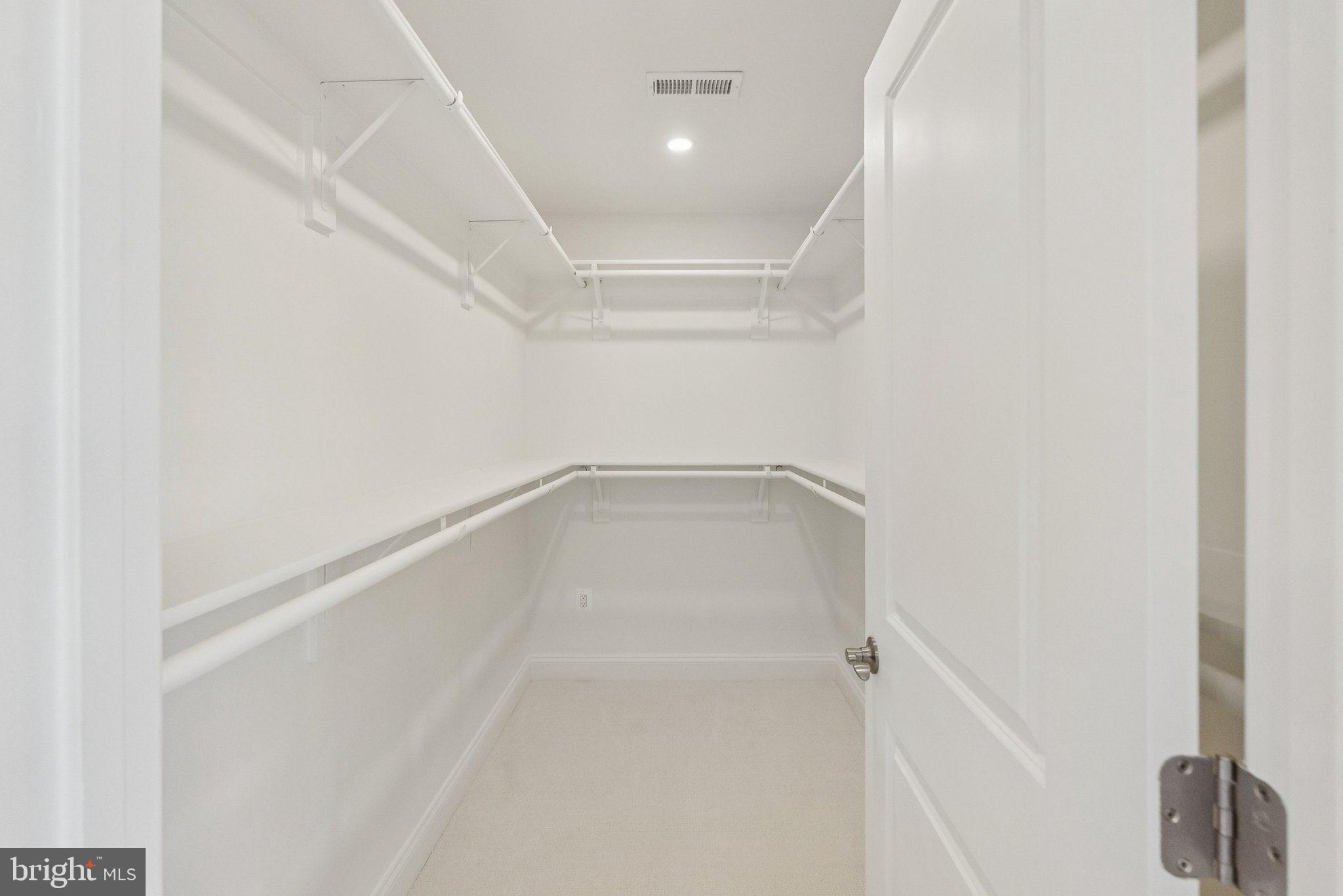 WEYANOKE - Residential