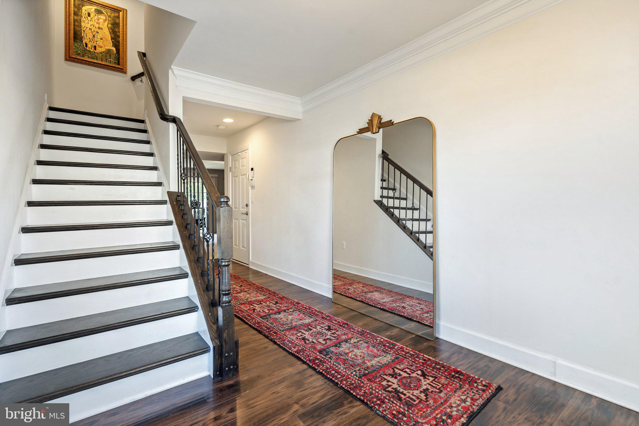 BRADLEY SQUARE - Residential