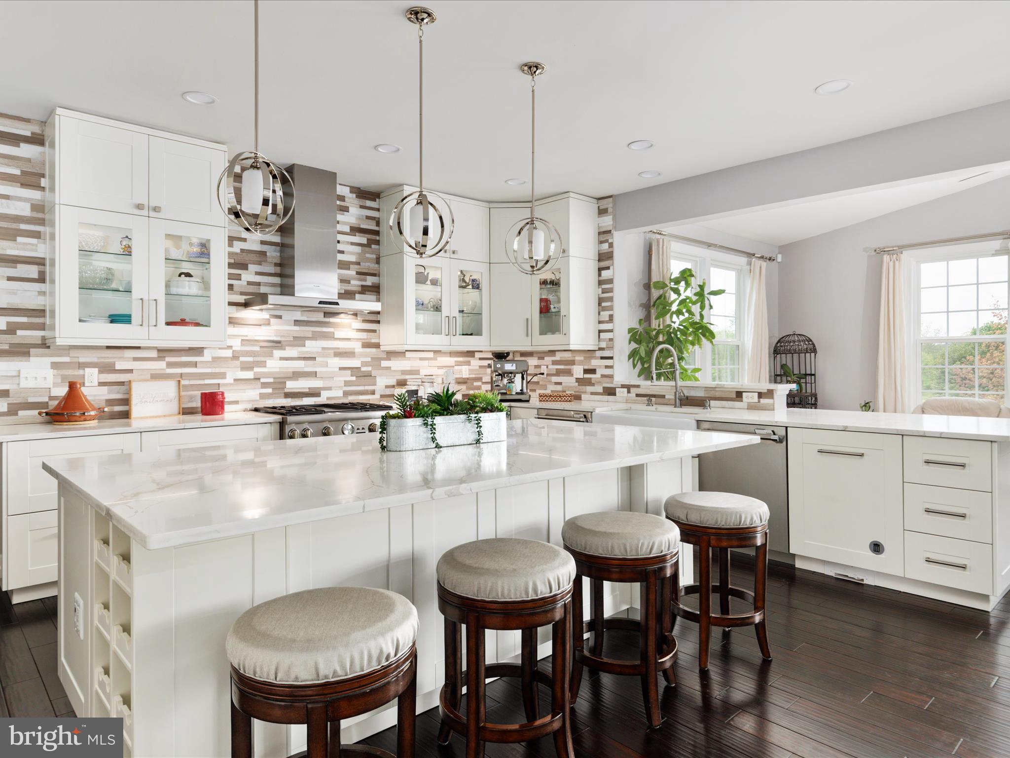 HUNTLEIGH AT CREIGHTON FARMS - Residential