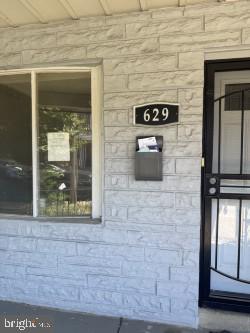 LAWNDALE - Residential