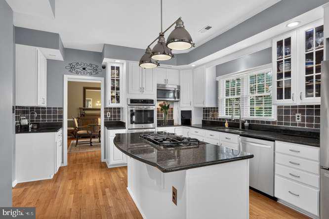 BARRINGTON - Residential