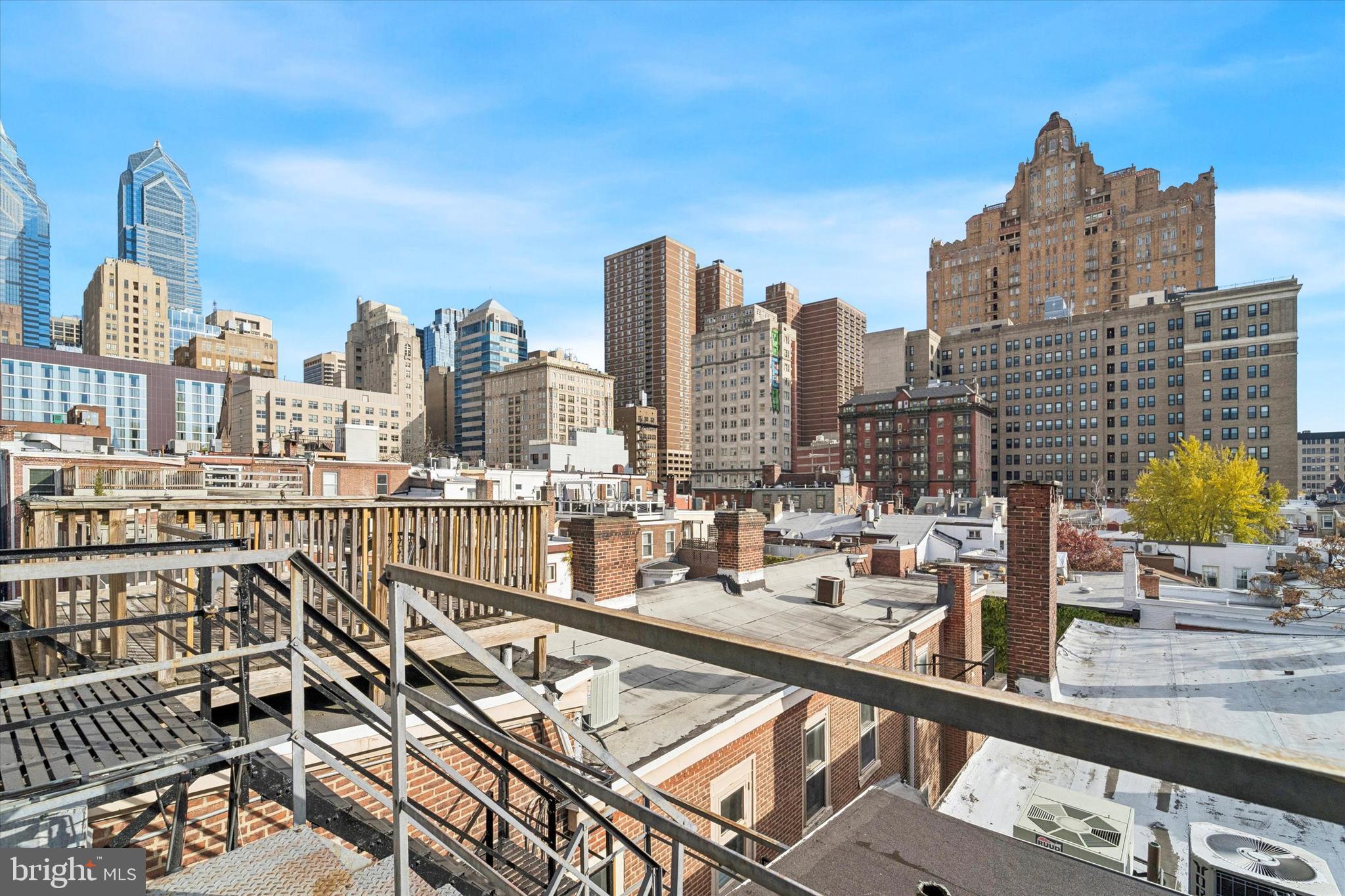 RITTENHOUSE SQUARE - Residential Income