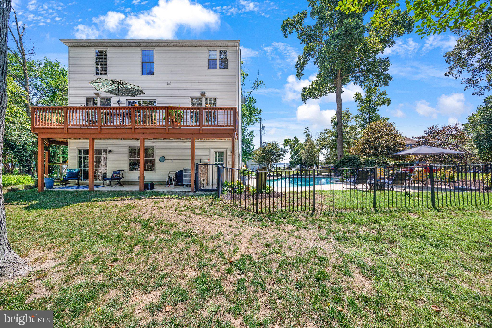 LONG POINT - Residential