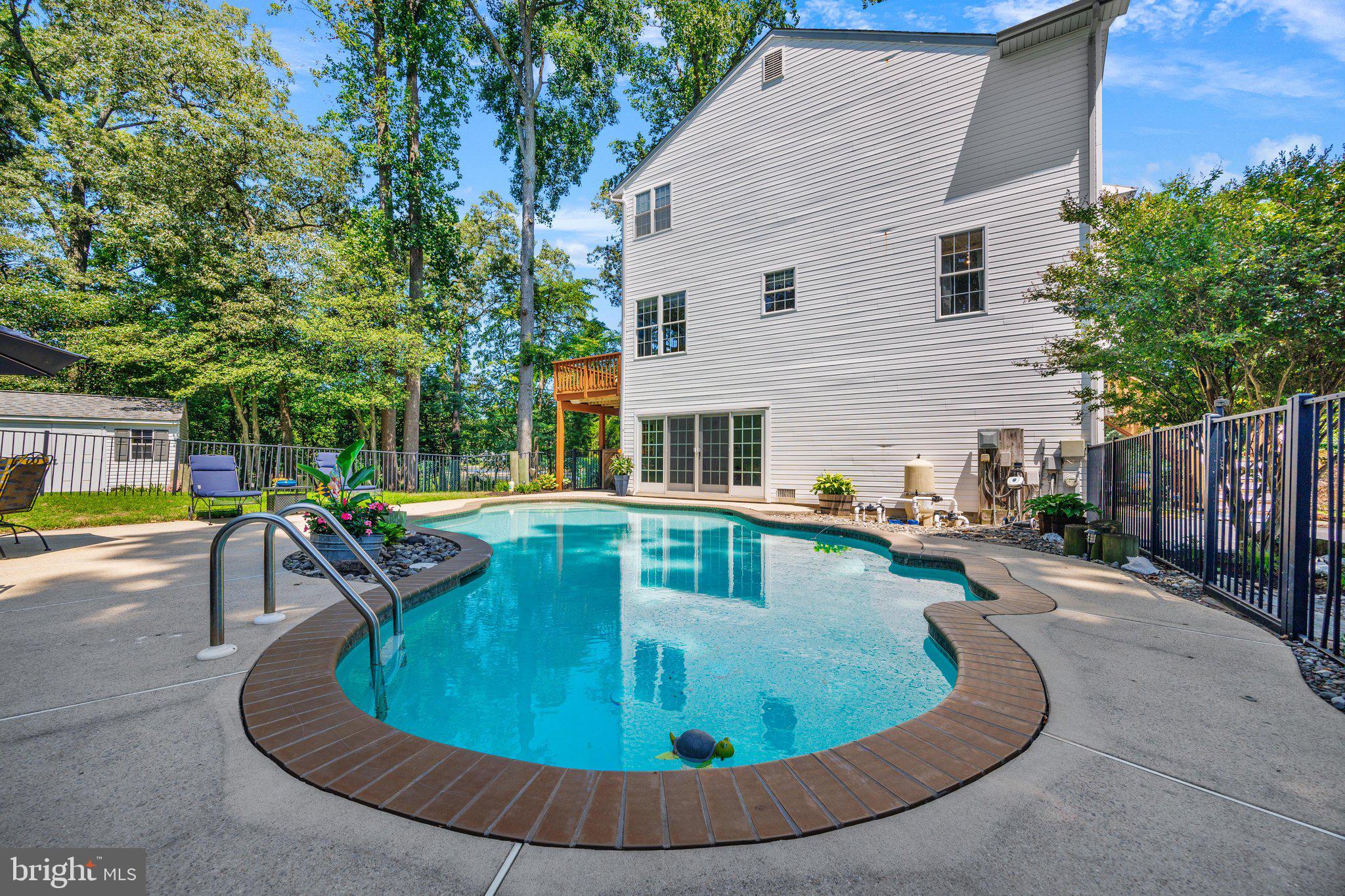 LONG POINT - Residential