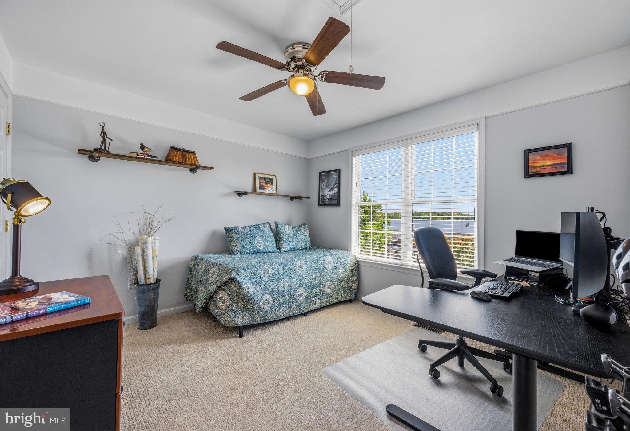 LONG POINT - Residential