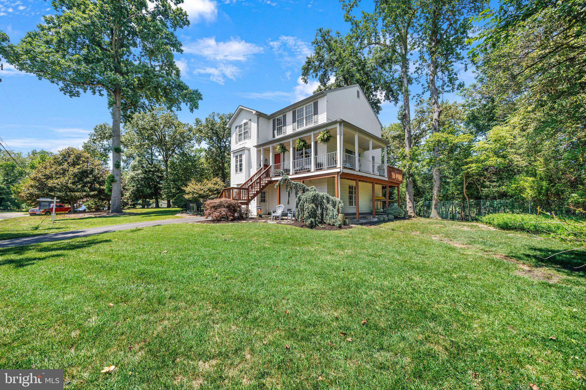 LONG POINT - Residential