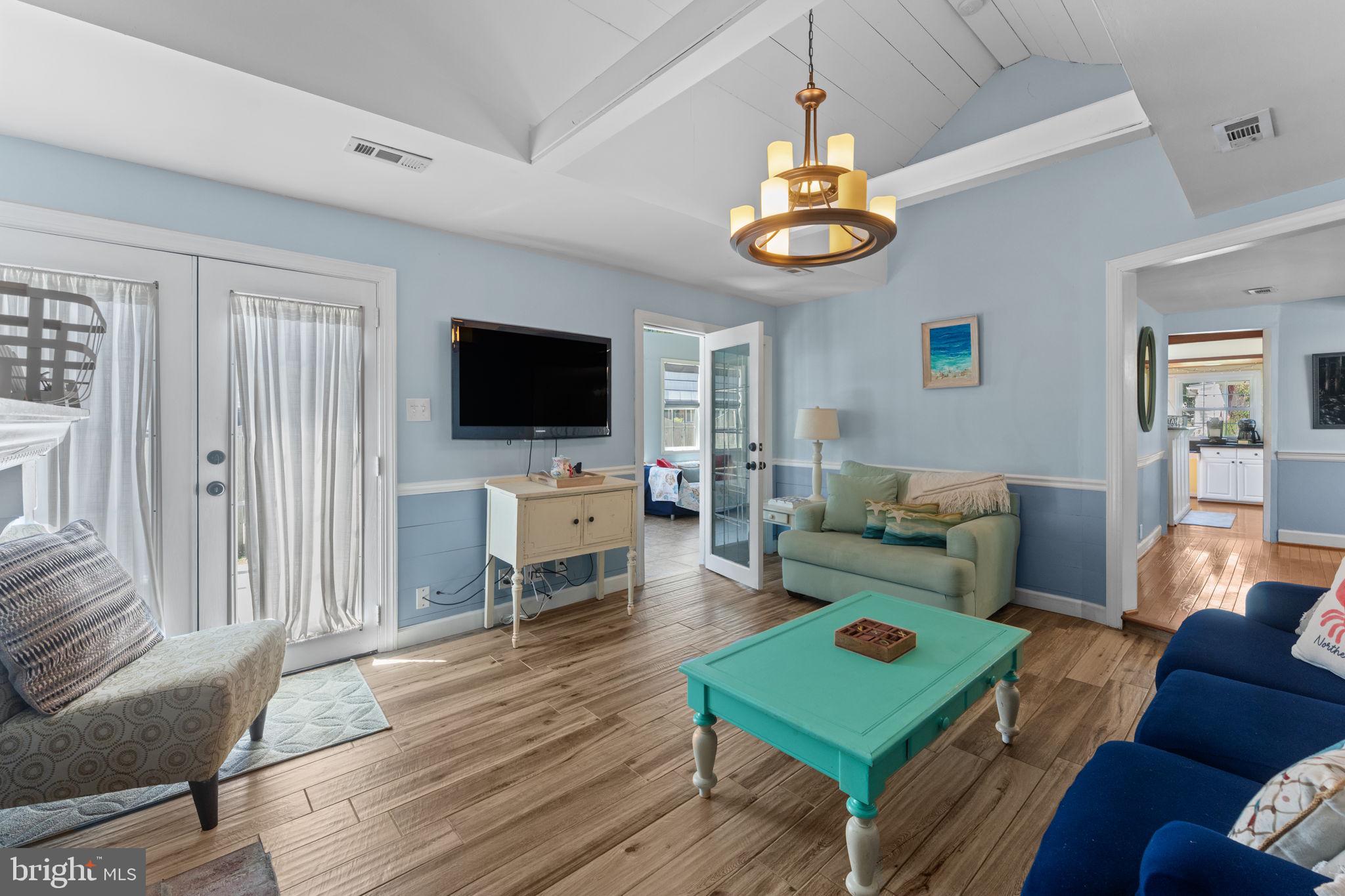 THE POINT - Residential