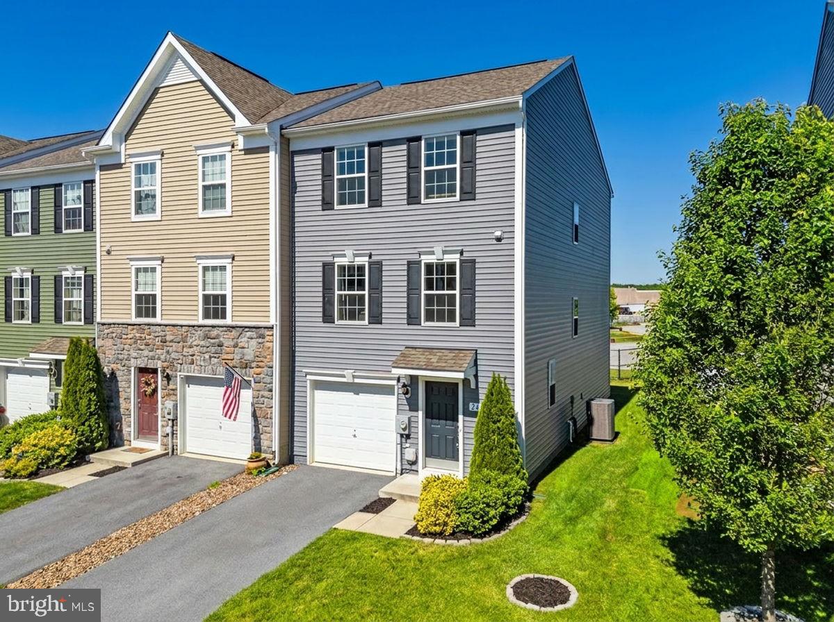 BRIAR RUN - Residential