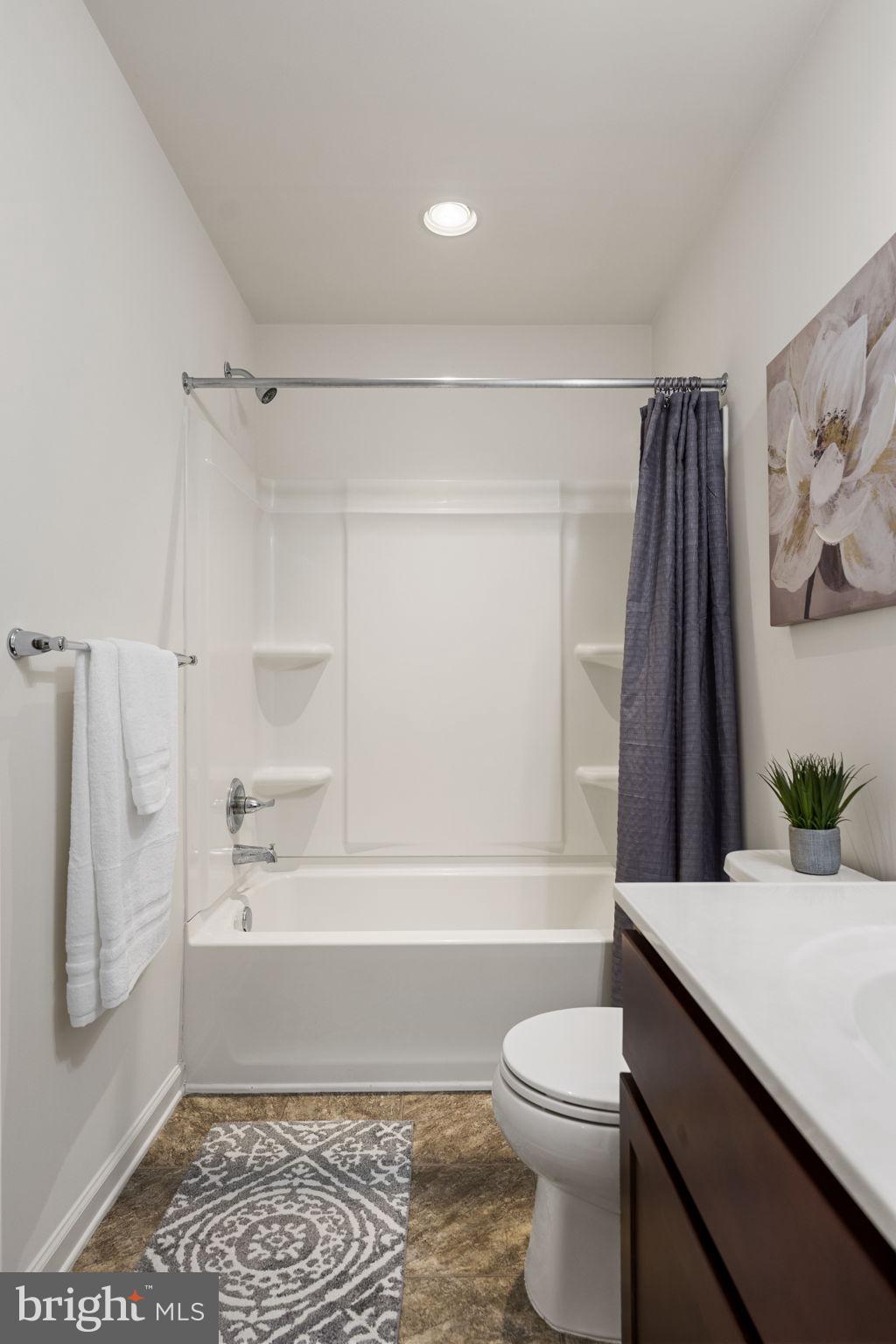 BRIAR RUN - Residential