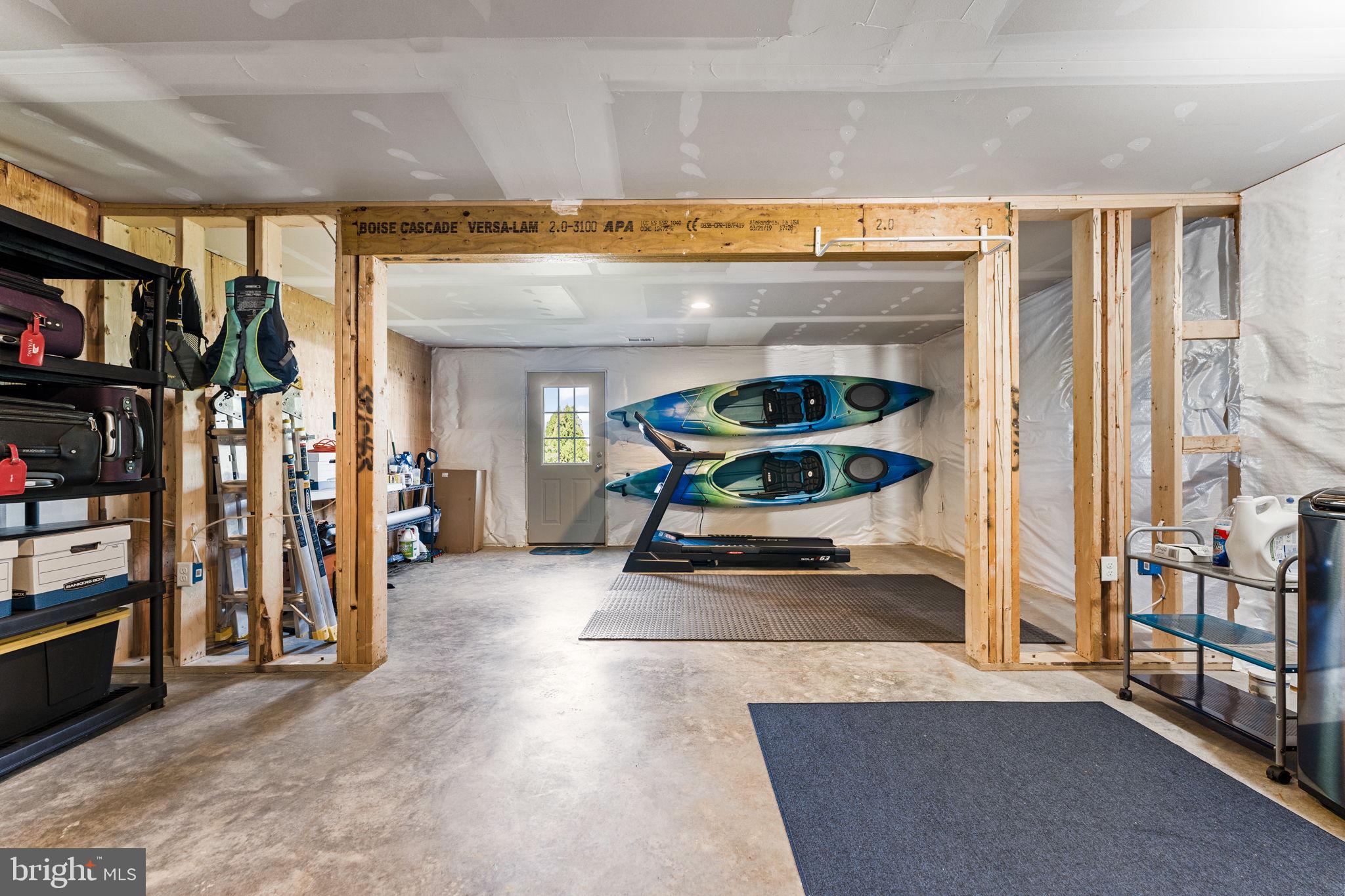 BRIAR RUN - Residential