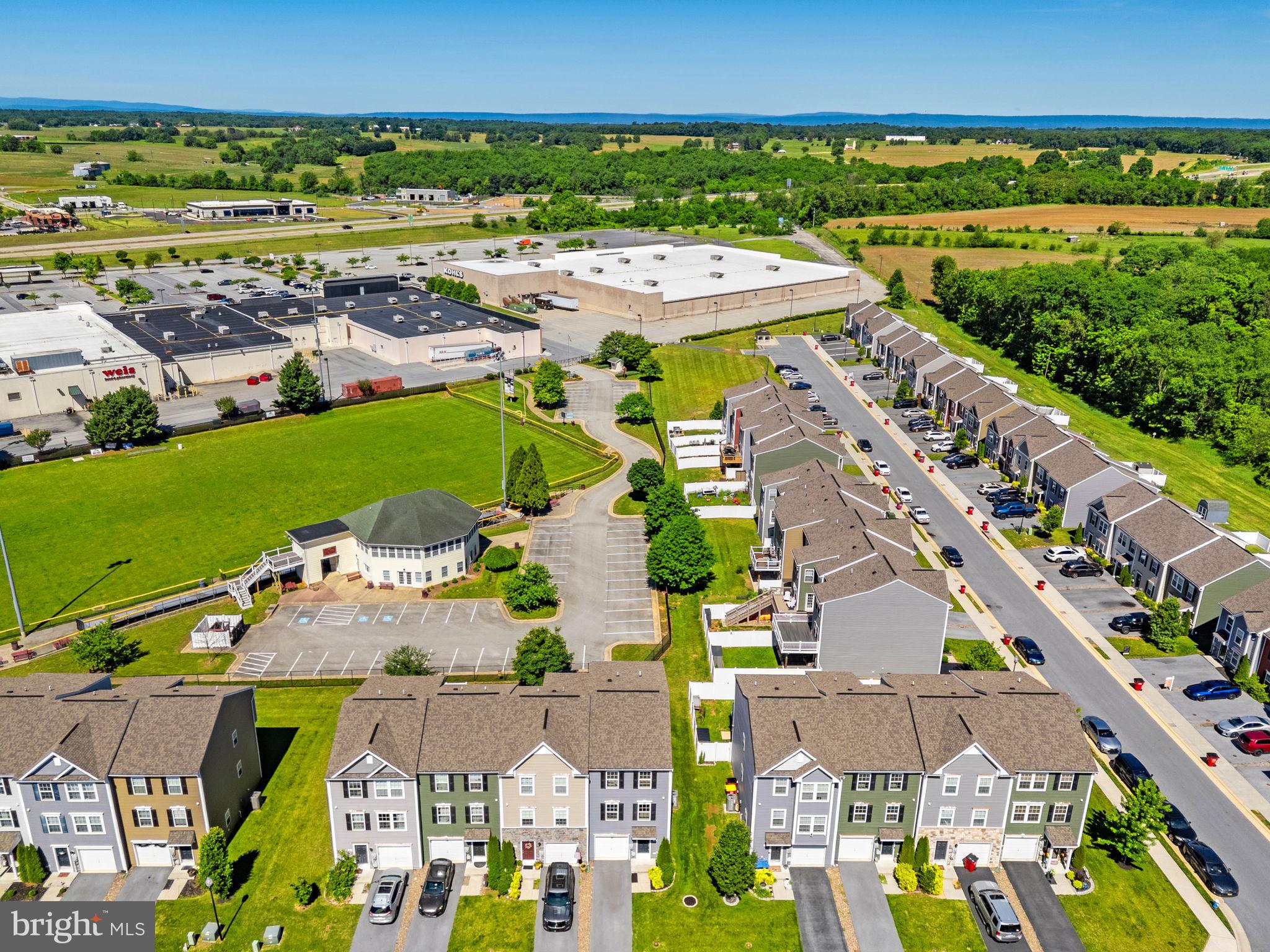 BRIAR RUN - Residential