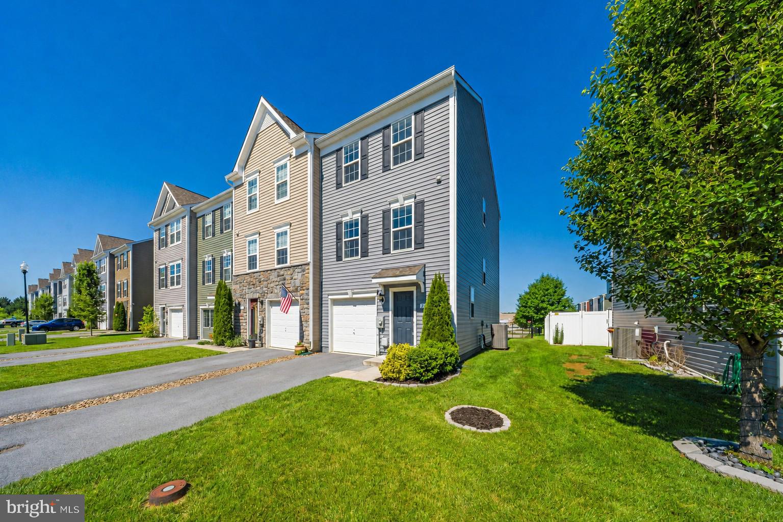 BRIAR RUN - Residential