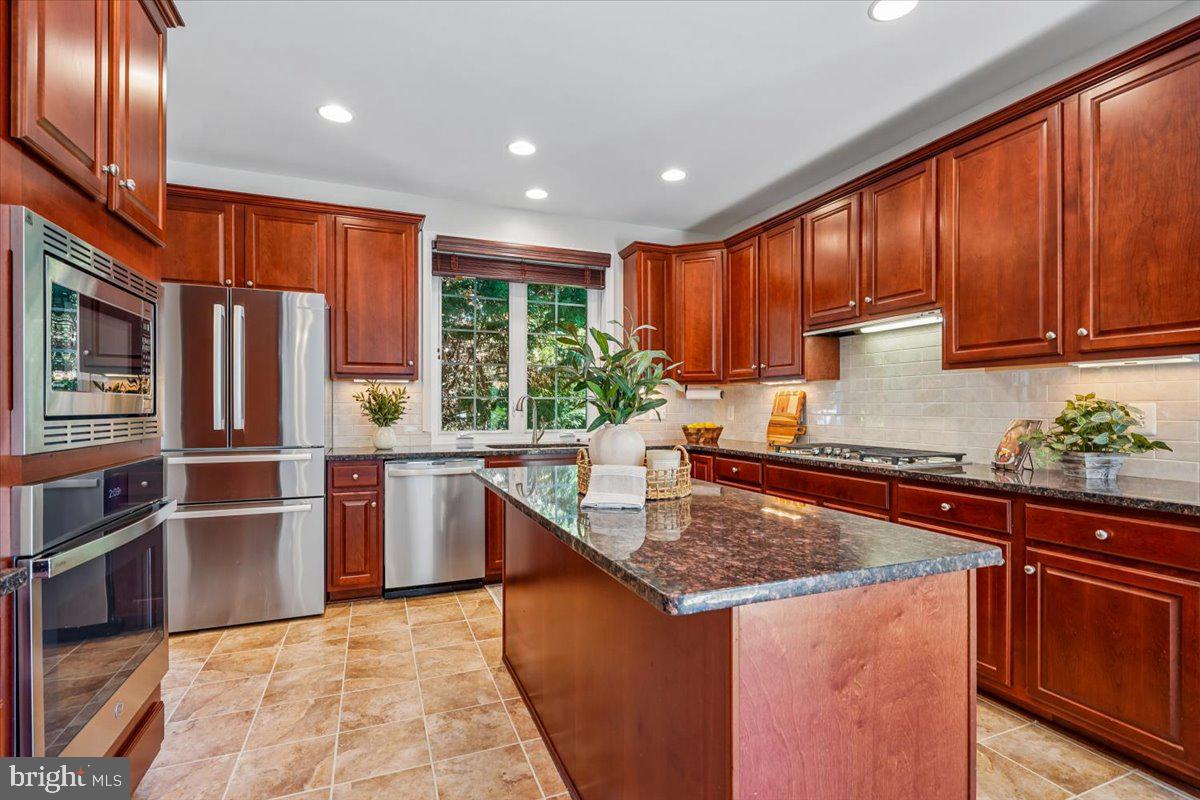 RED CEDAR MIDDLE VILLAGE - Residential
