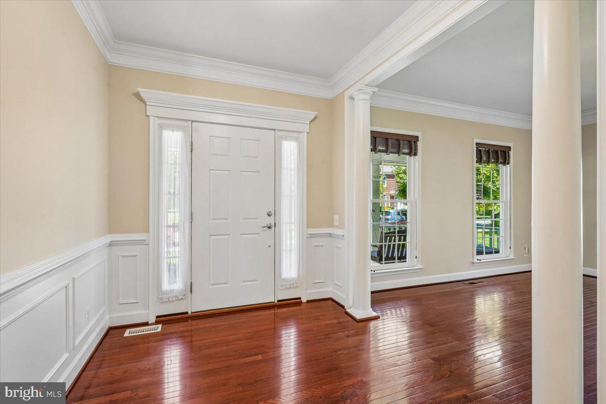 RED CEDAR MIDDLE VILLAGE - Residential