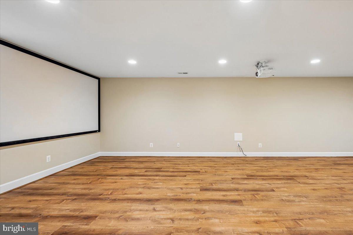 RED CEDAR MIDDLE VILLAGE - Residential