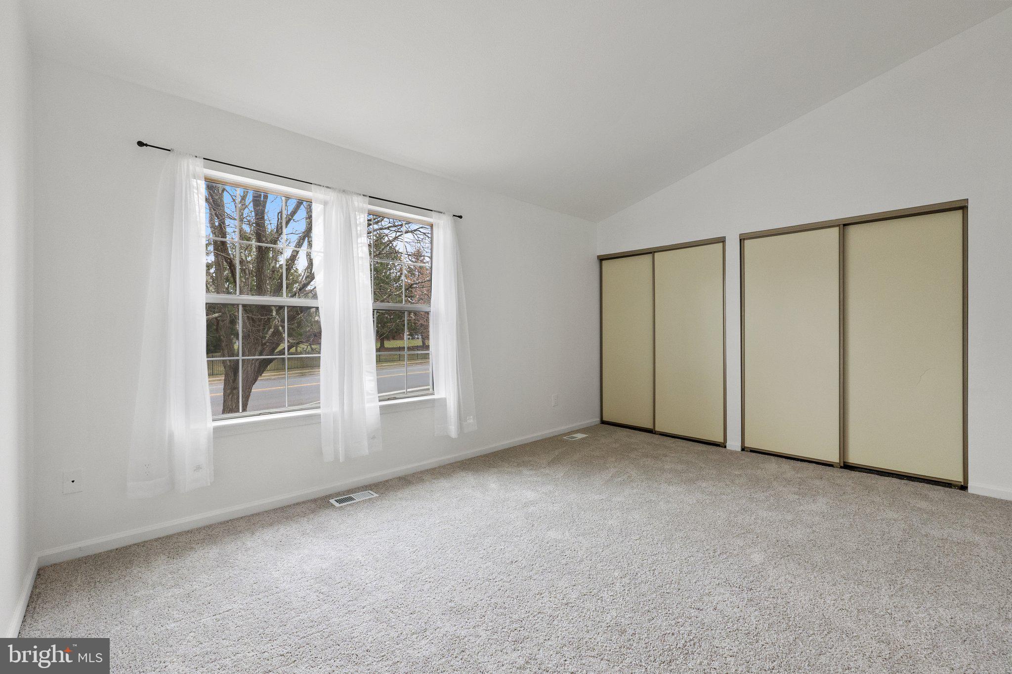 ROLLING RIDGE - Residential