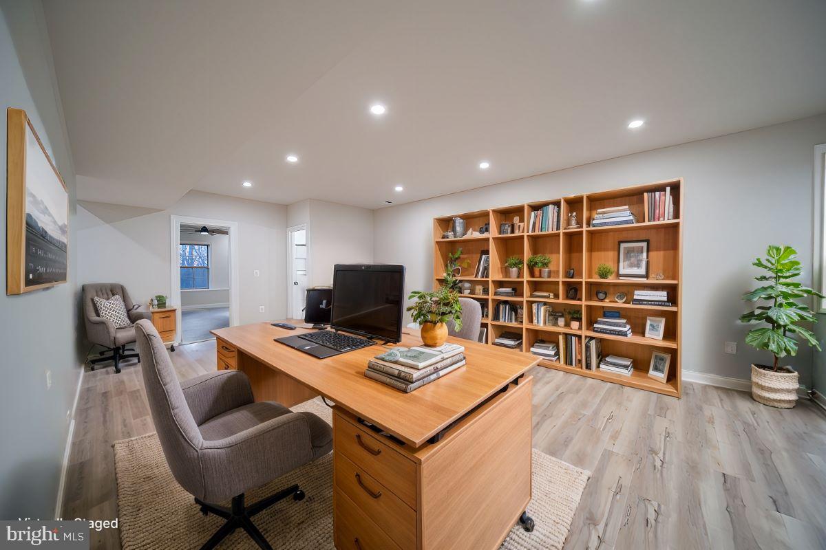 WATERSIDE RESERVE - Residential
