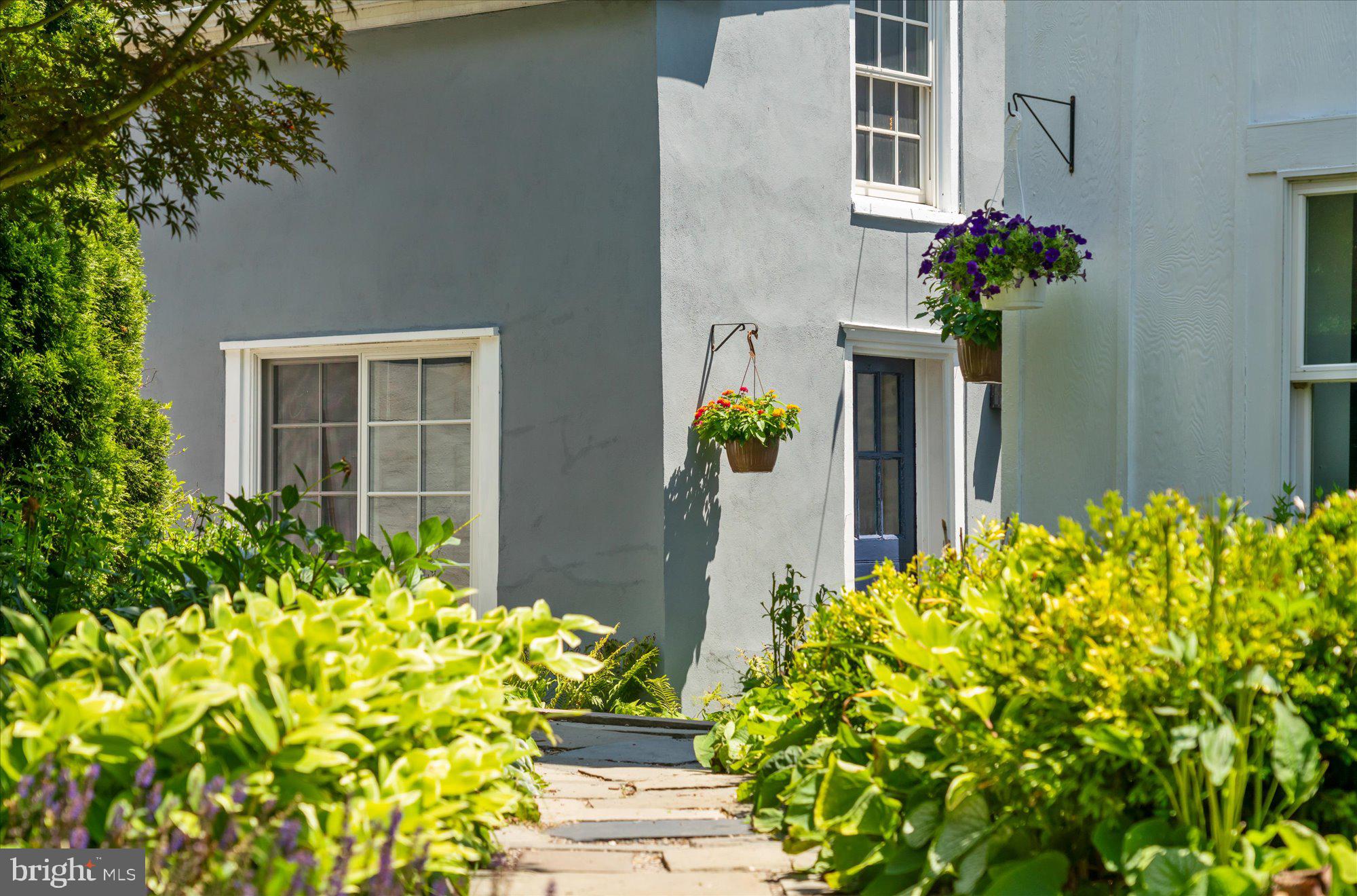 SPRING VALLEY - Residential