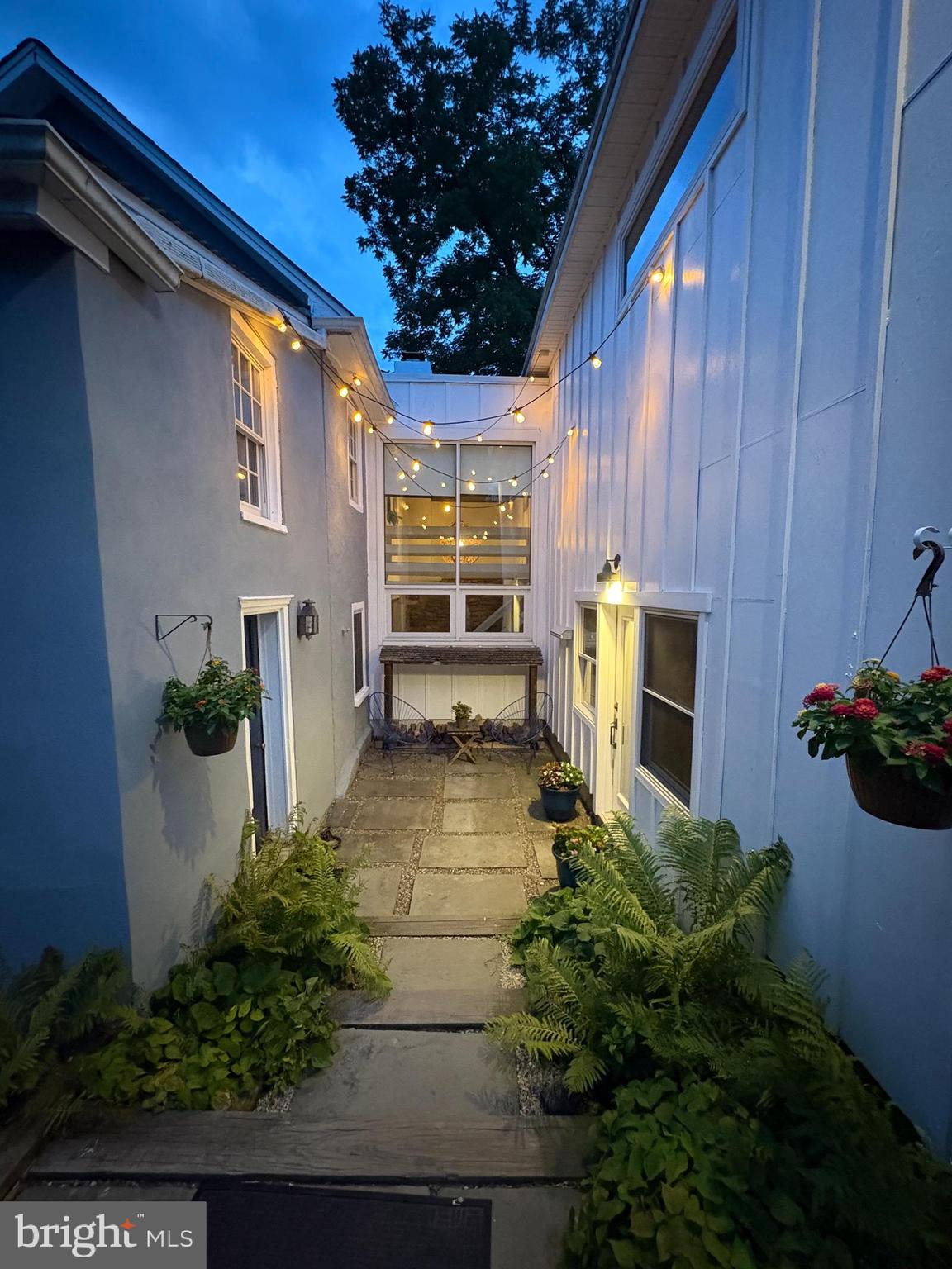 SPRING VALLEY - Residential
