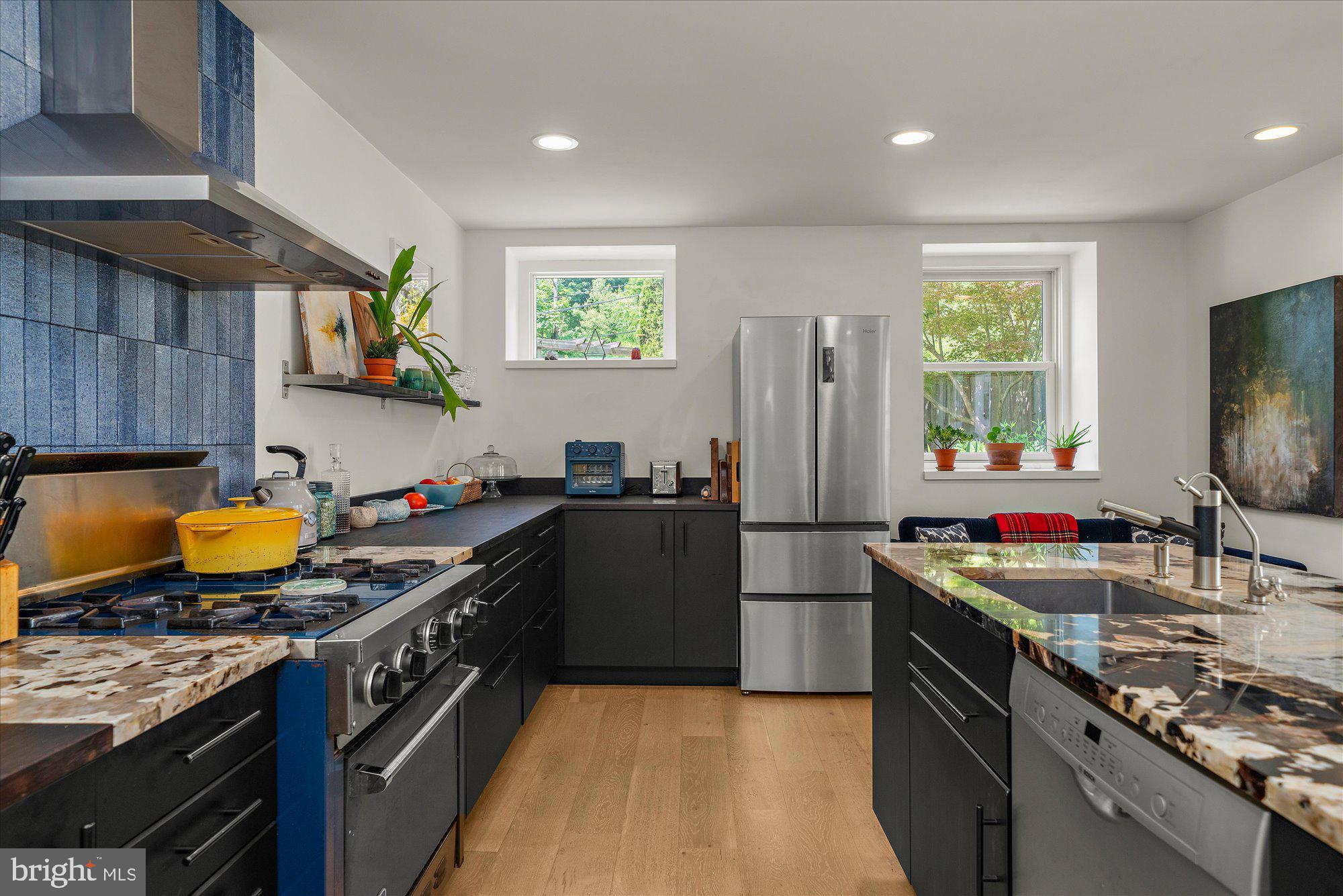 SPRING VALLEY - Residential