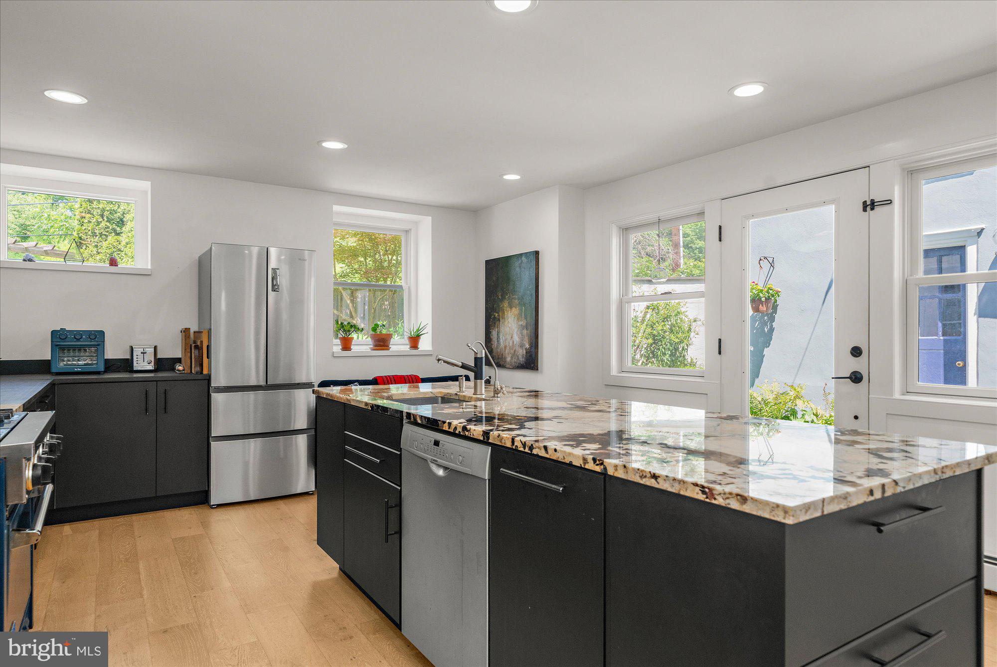 SPRING VALLEY - Residential