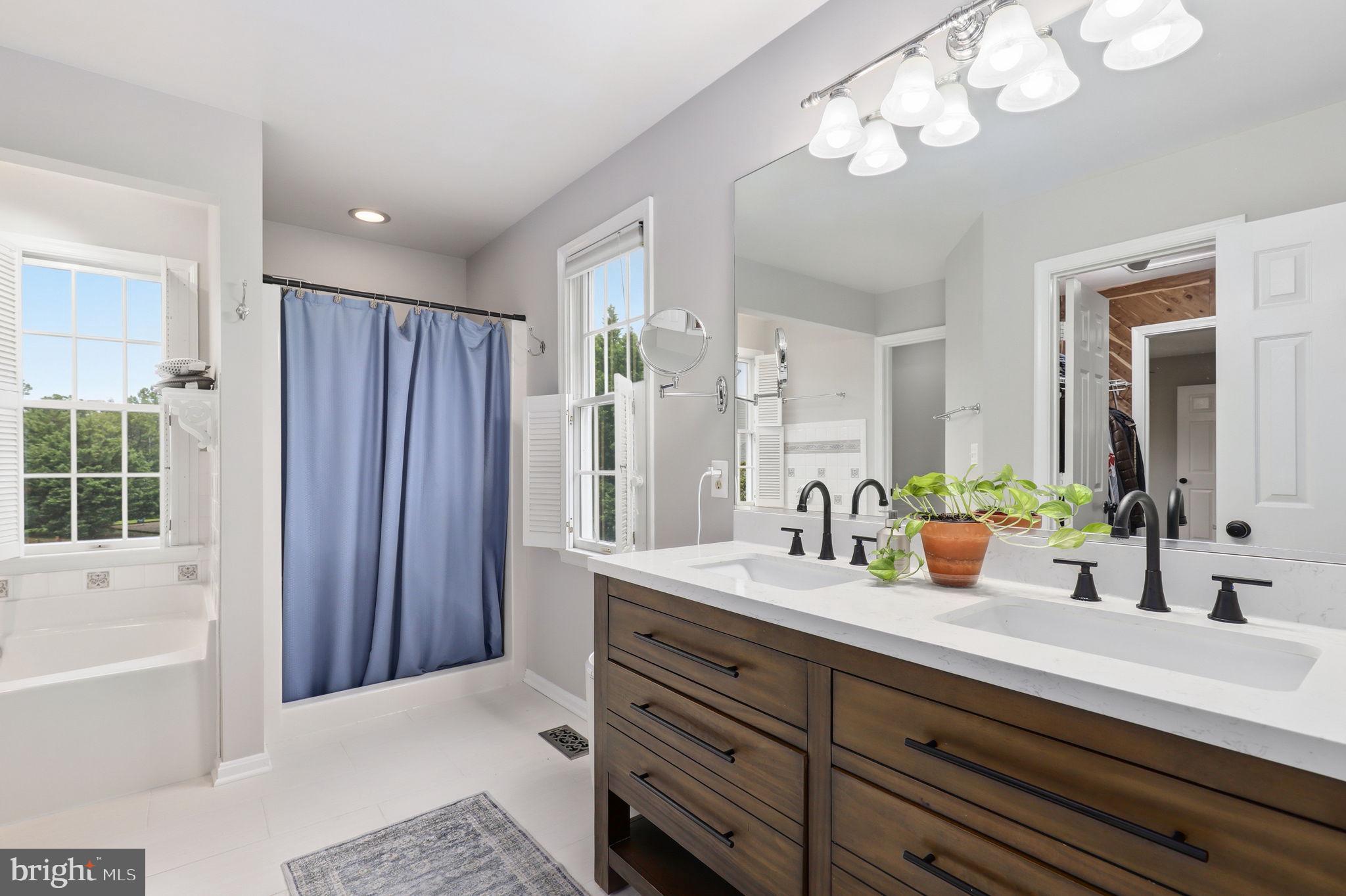 BUCKINGHAM HILLS - Residential