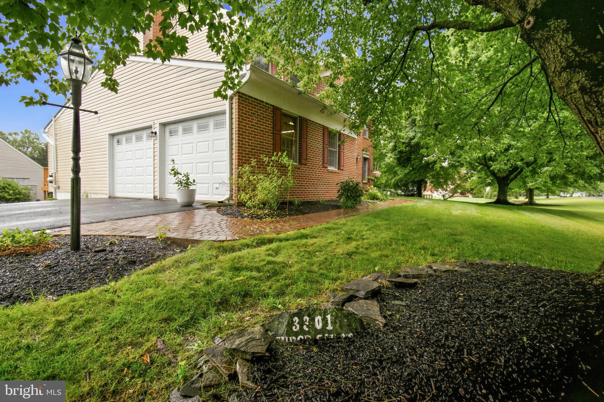 BUCKINGHAM HILLS - Residential