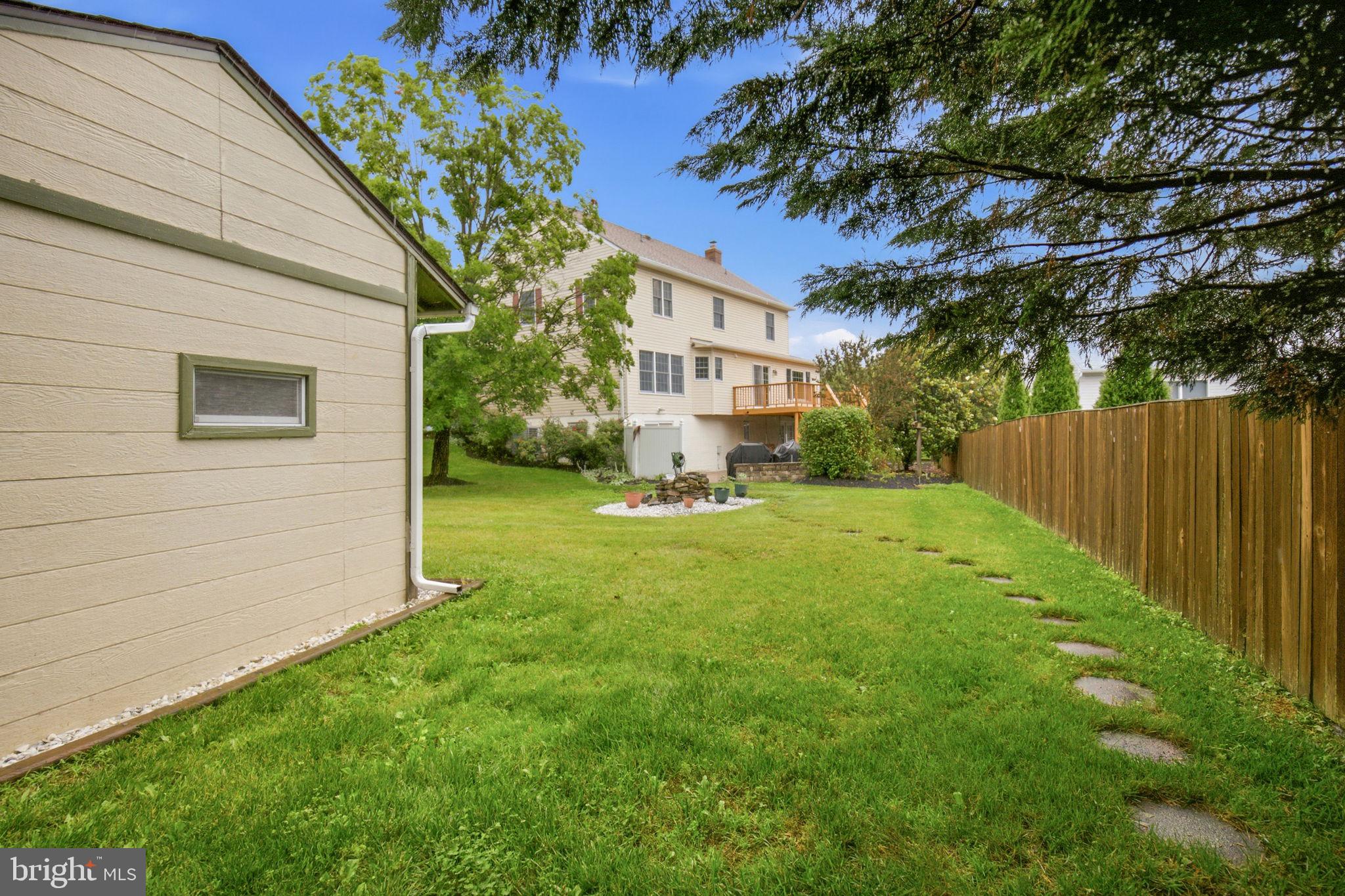 BUCKINGHAM HILLS - Residential