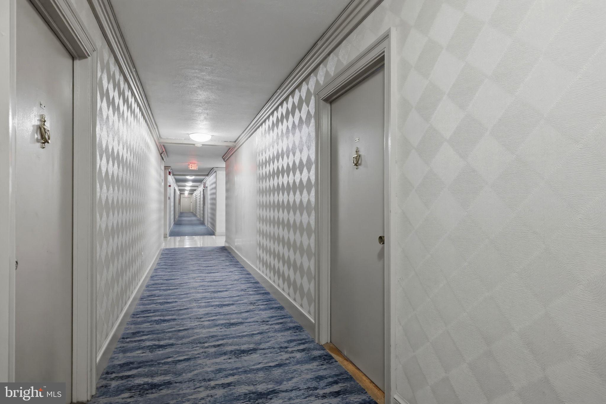 RIVER PLACE SOUTH - Residential