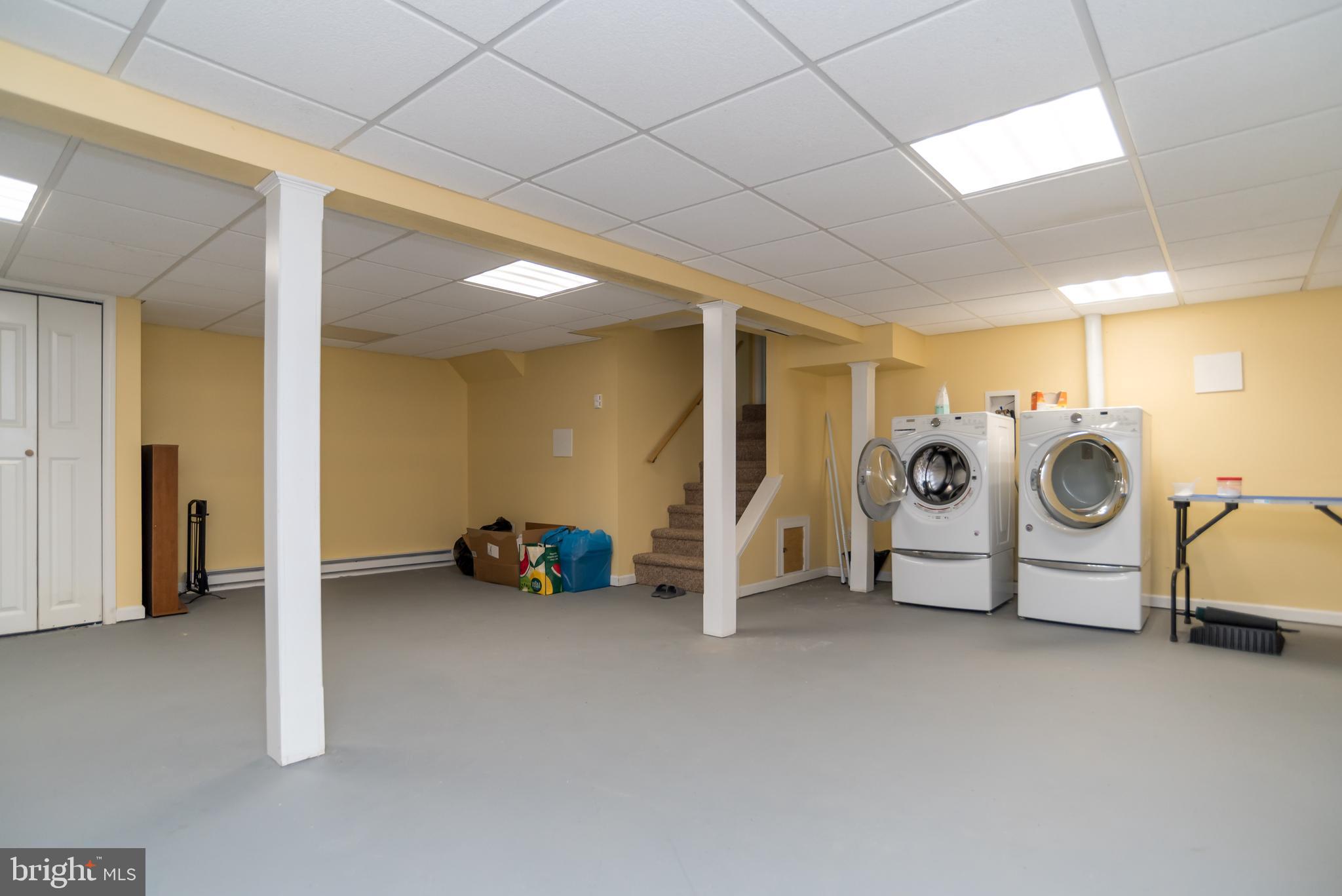 TWIN BROOK ESTS - Residential