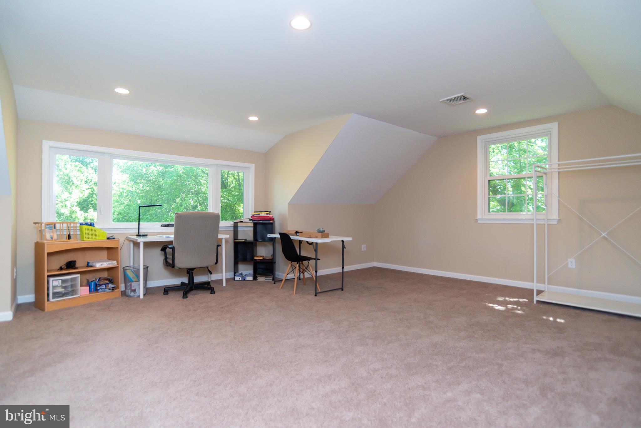 TWIN BROOK ESTS - Residential