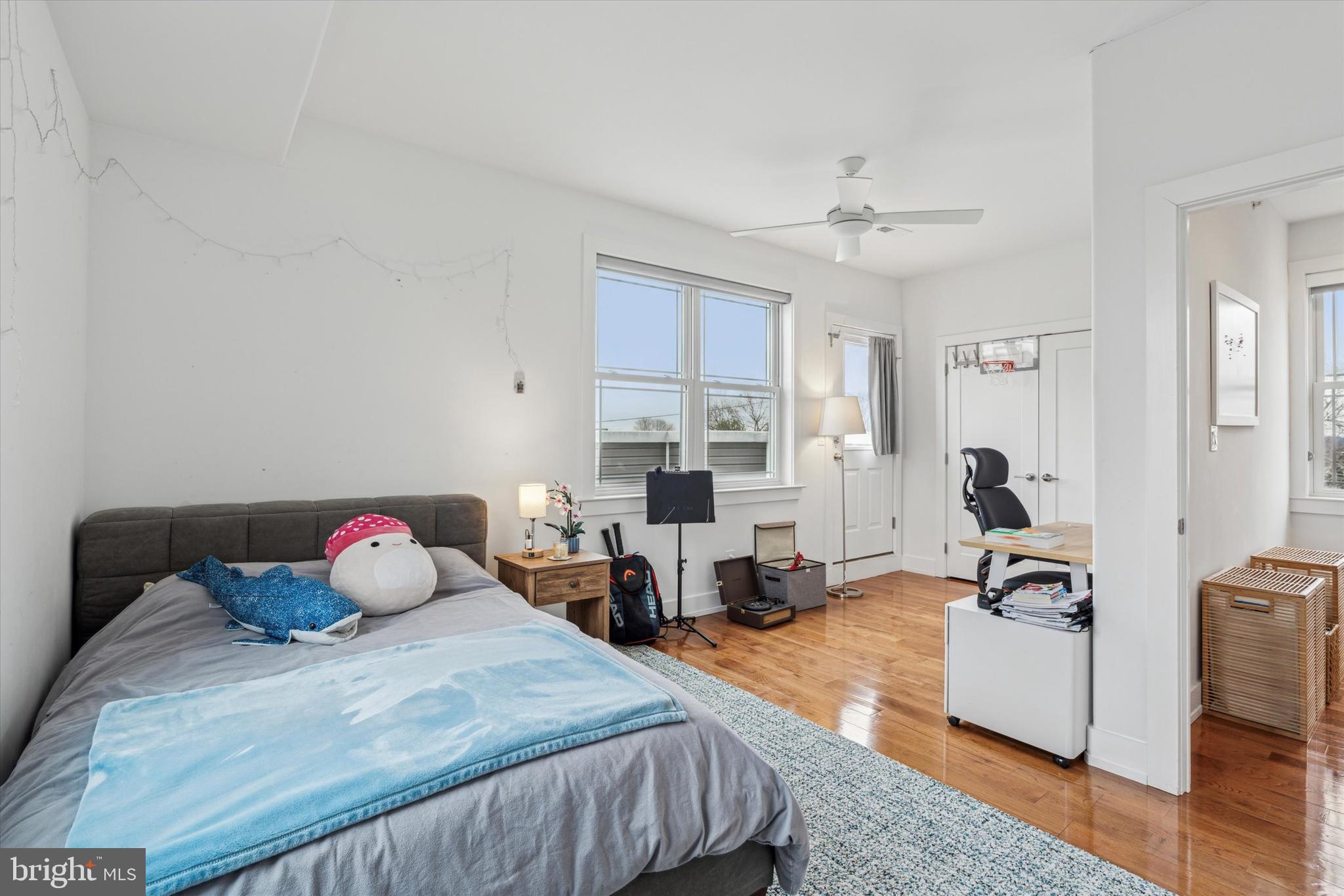 ROXBOROUGH - Residential