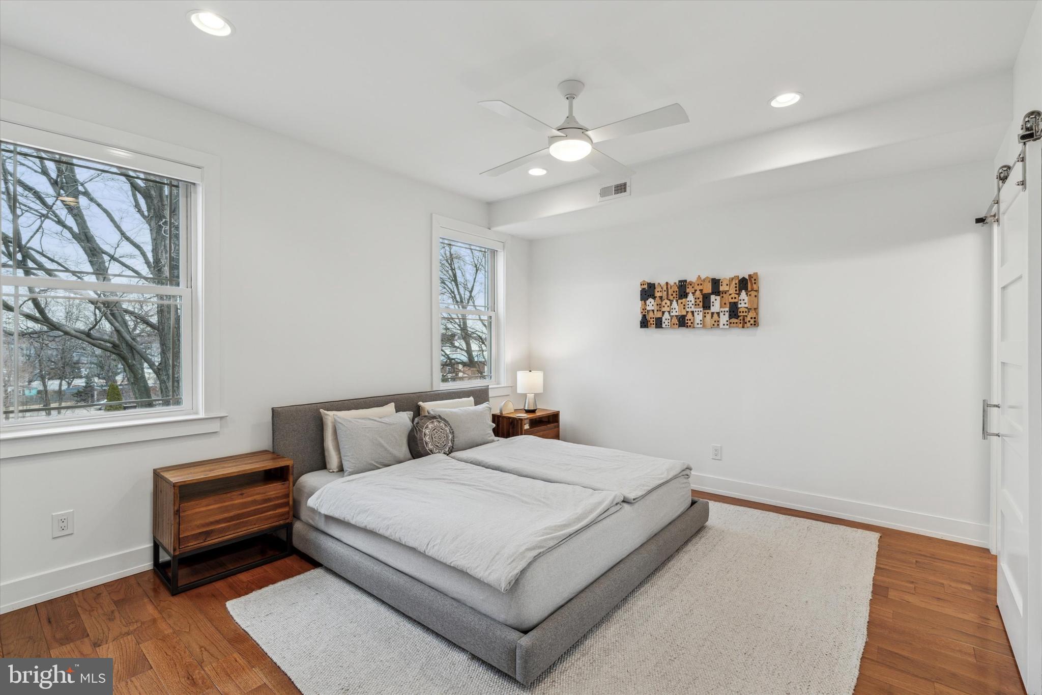 ROXBOROUGH - Residential