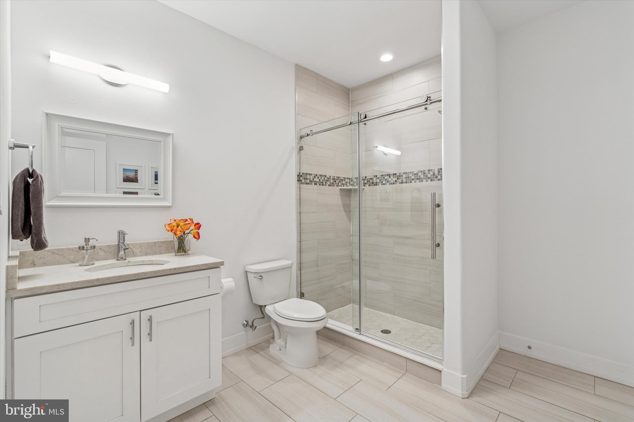 ROXBOROUGH - Residential