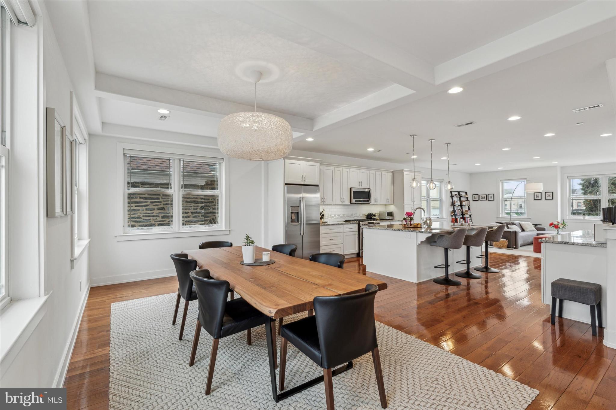 ROXBOROUGH - Residential