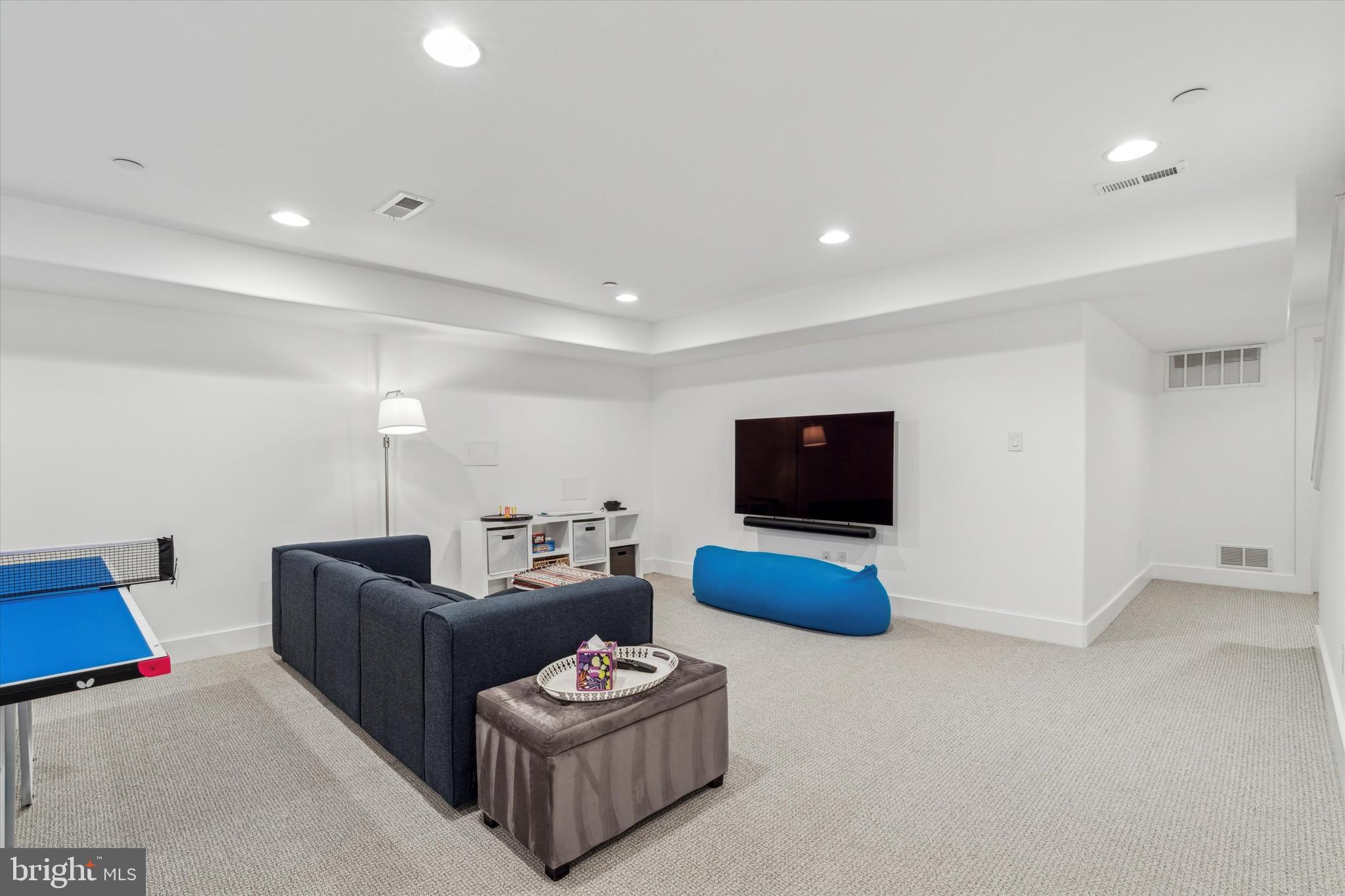 ROXBOROUGH - Residential