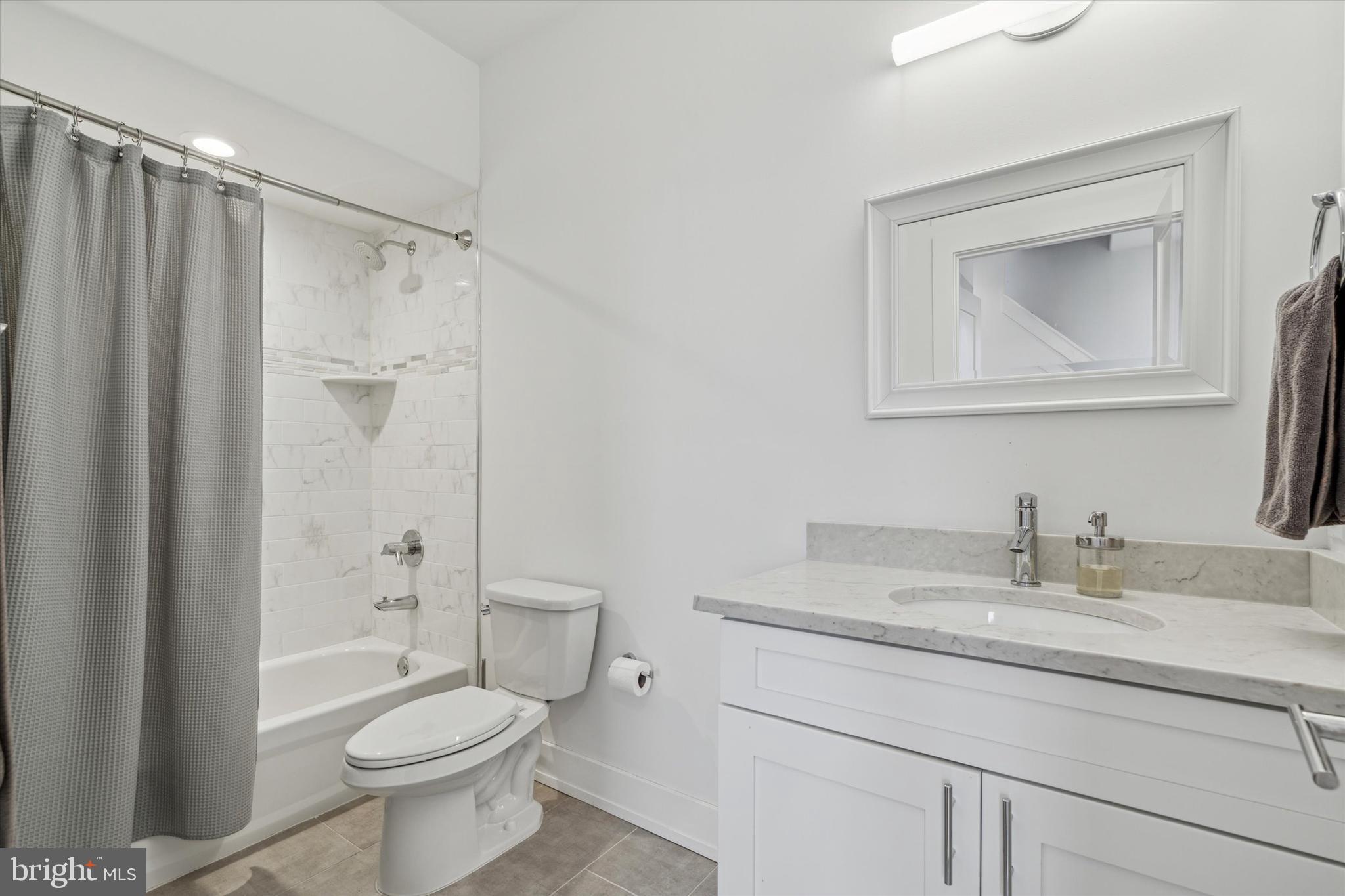 ROXBOROUGH - Residential