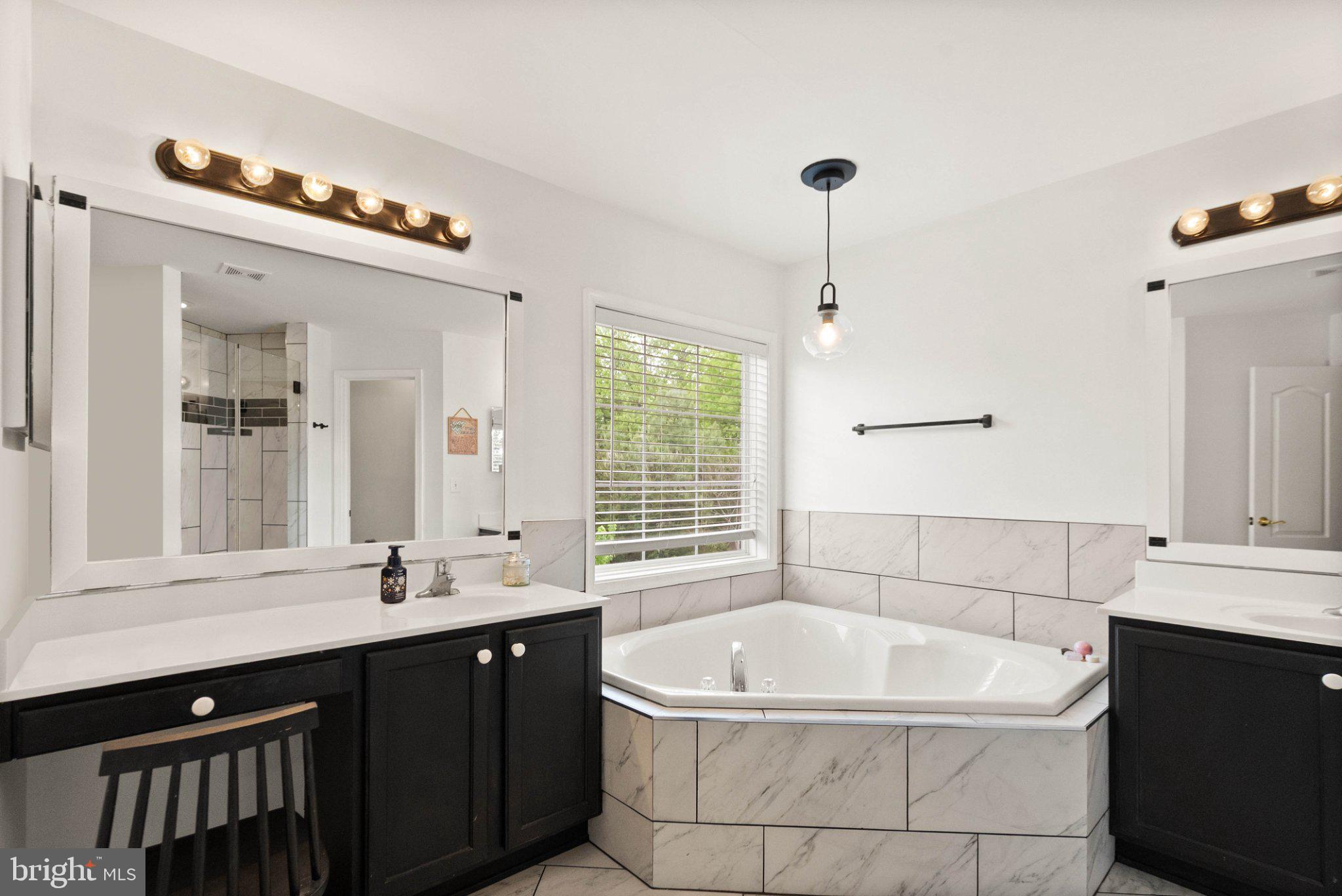 SPYGLASS HILL - Residential