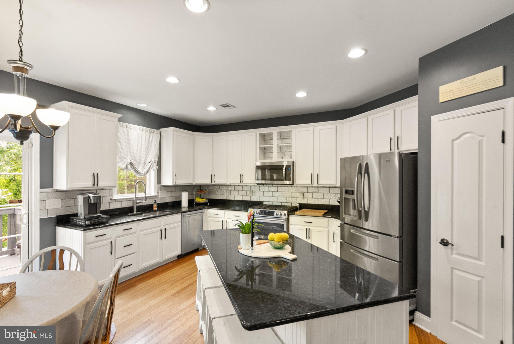 SPYGLASS HILL - Residential